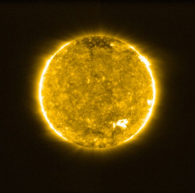 Solar_Orbiter_s_first_view_of_the_Sun_pillars.jpg?w=636&h=632