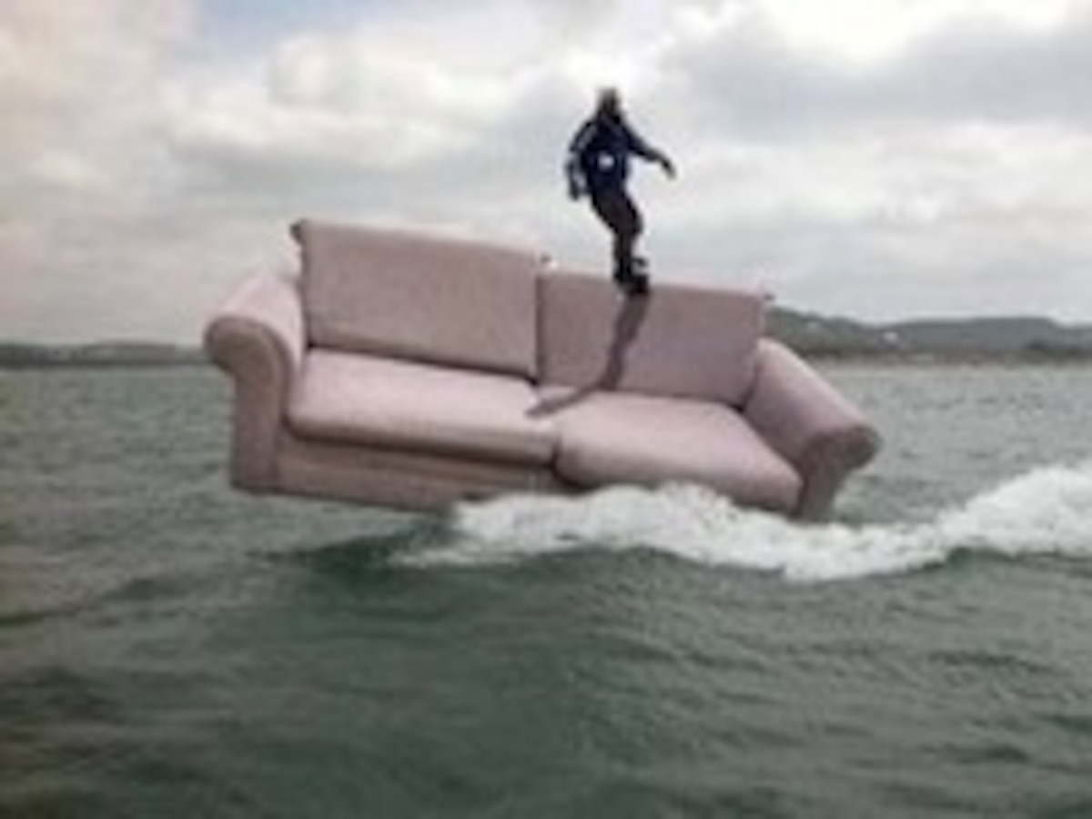 Couch Surfing A New Wave in Travel