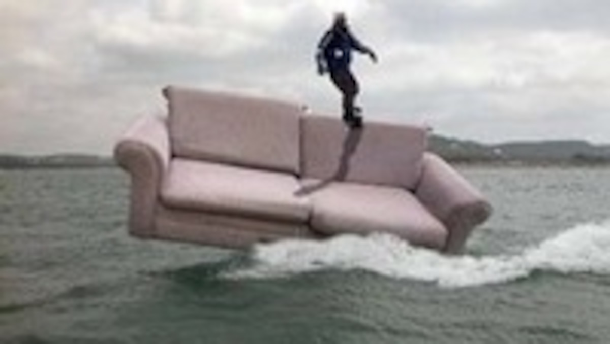 Couch Surfing A New Wave in Travel