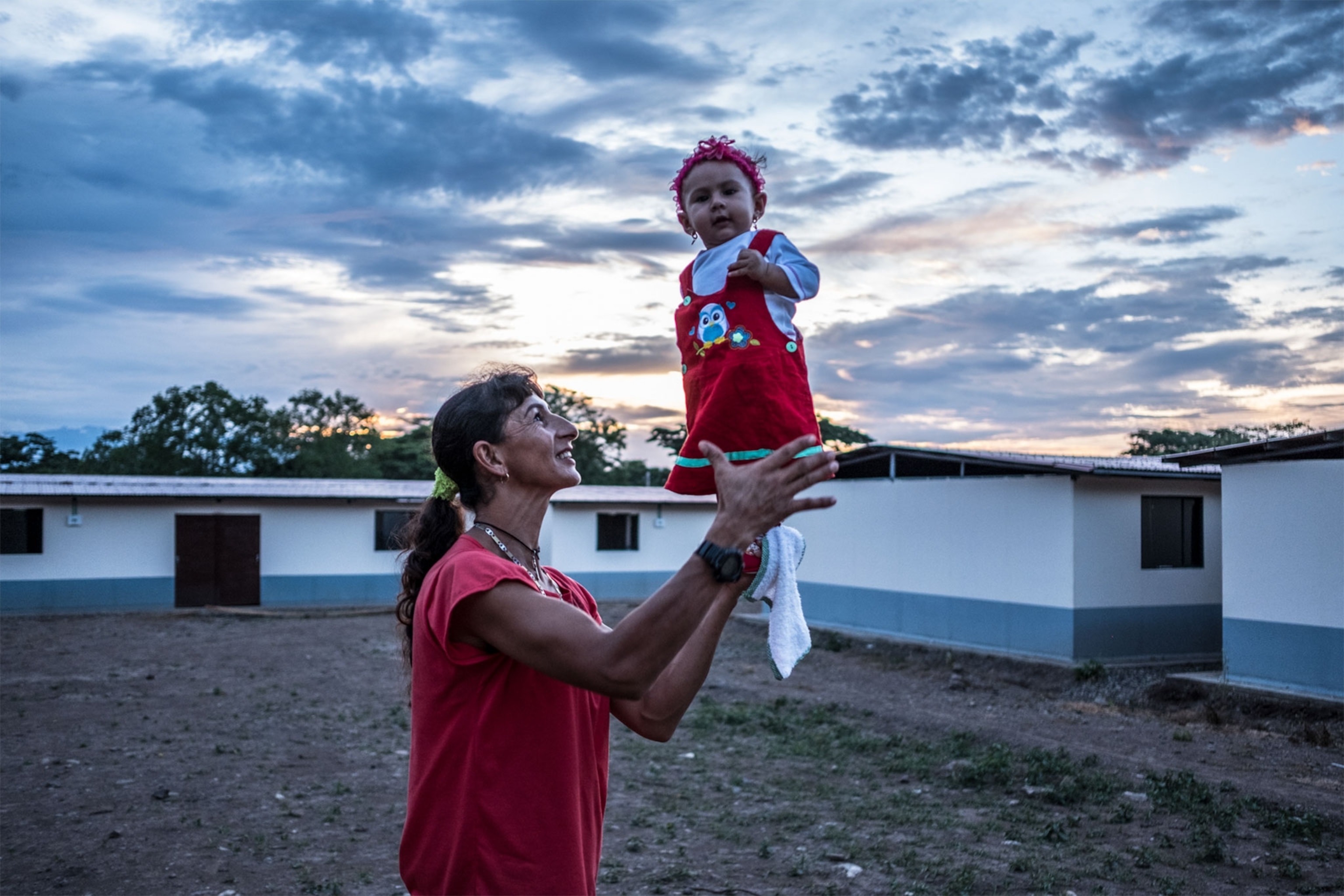 a female FARC fighter with her newborn daughter