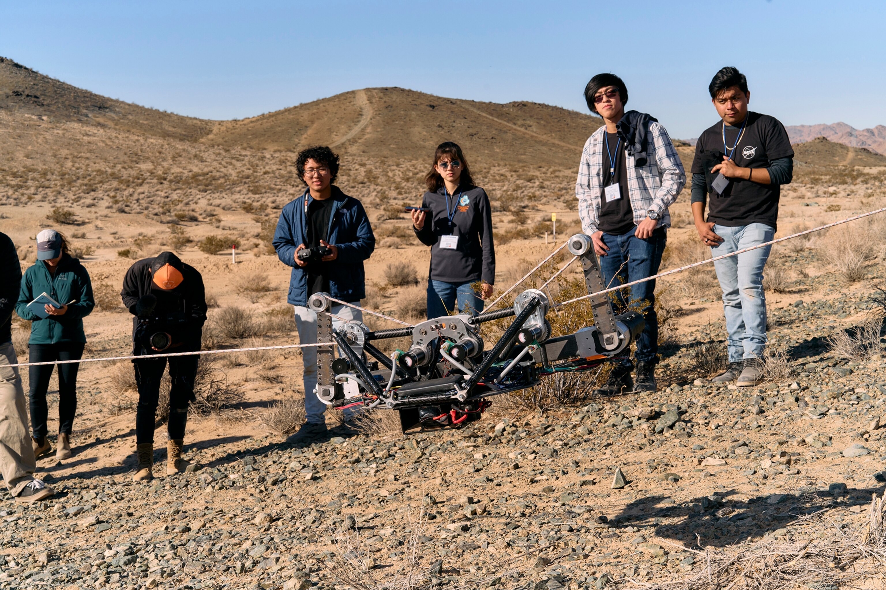 'Snakes' on the moon? These helpers could soon join our lunar mission.
