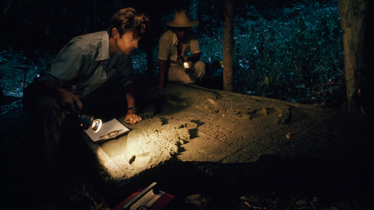 The deadly race to decipher Maya hieroglyphs | National Geographic
