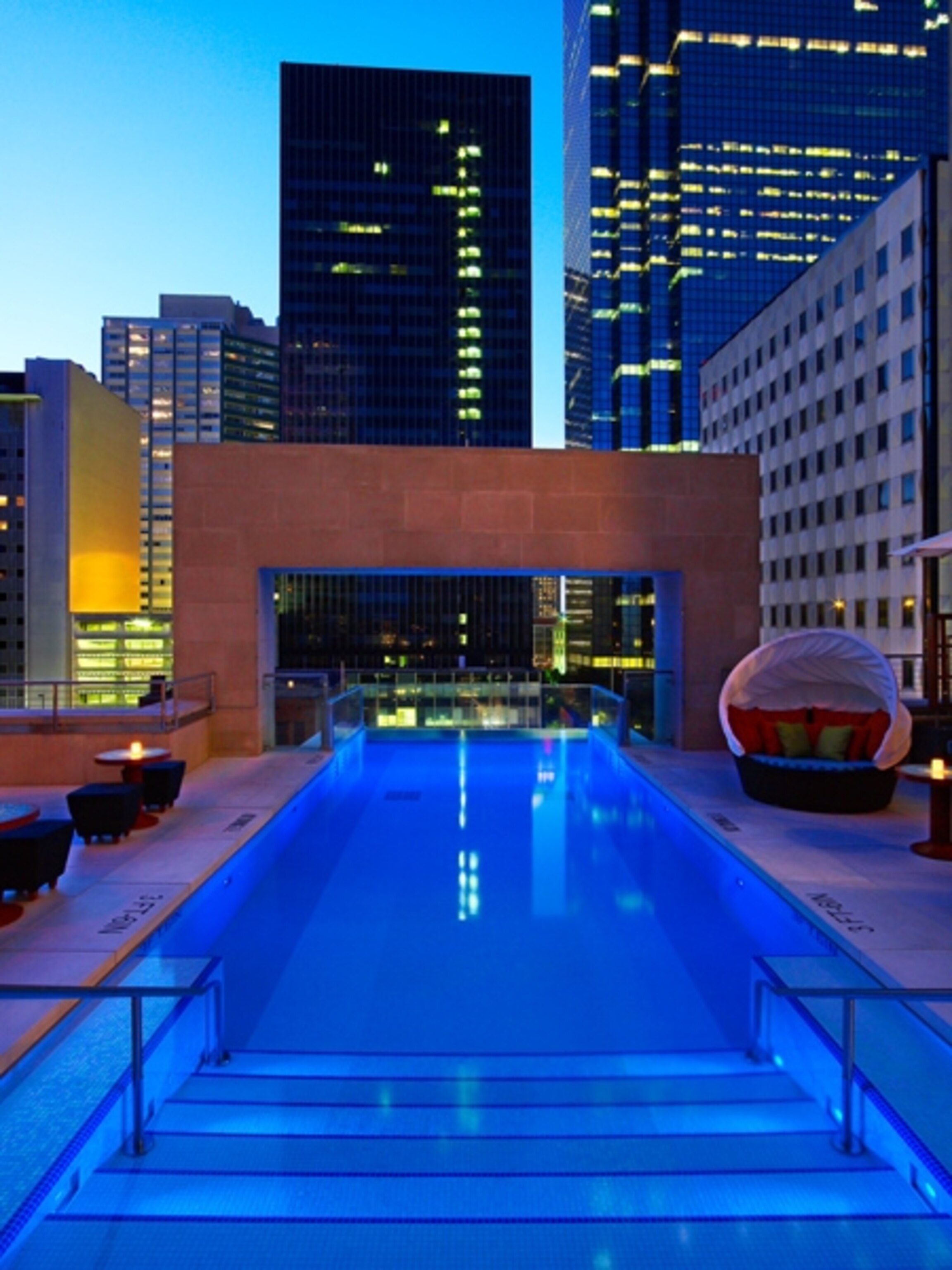 hotel pool Joule Dallas