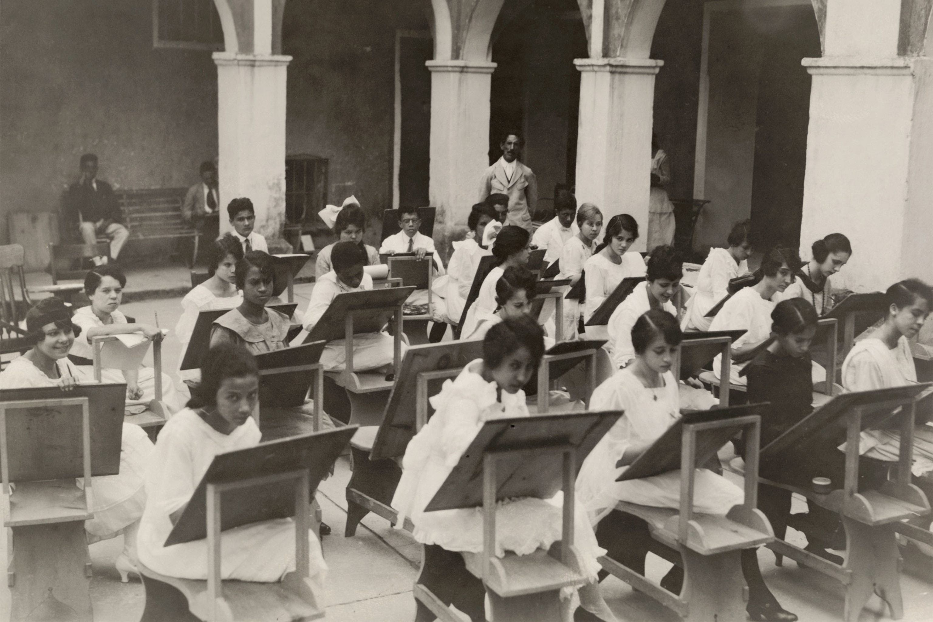 students in a classroom in Dominican Republic