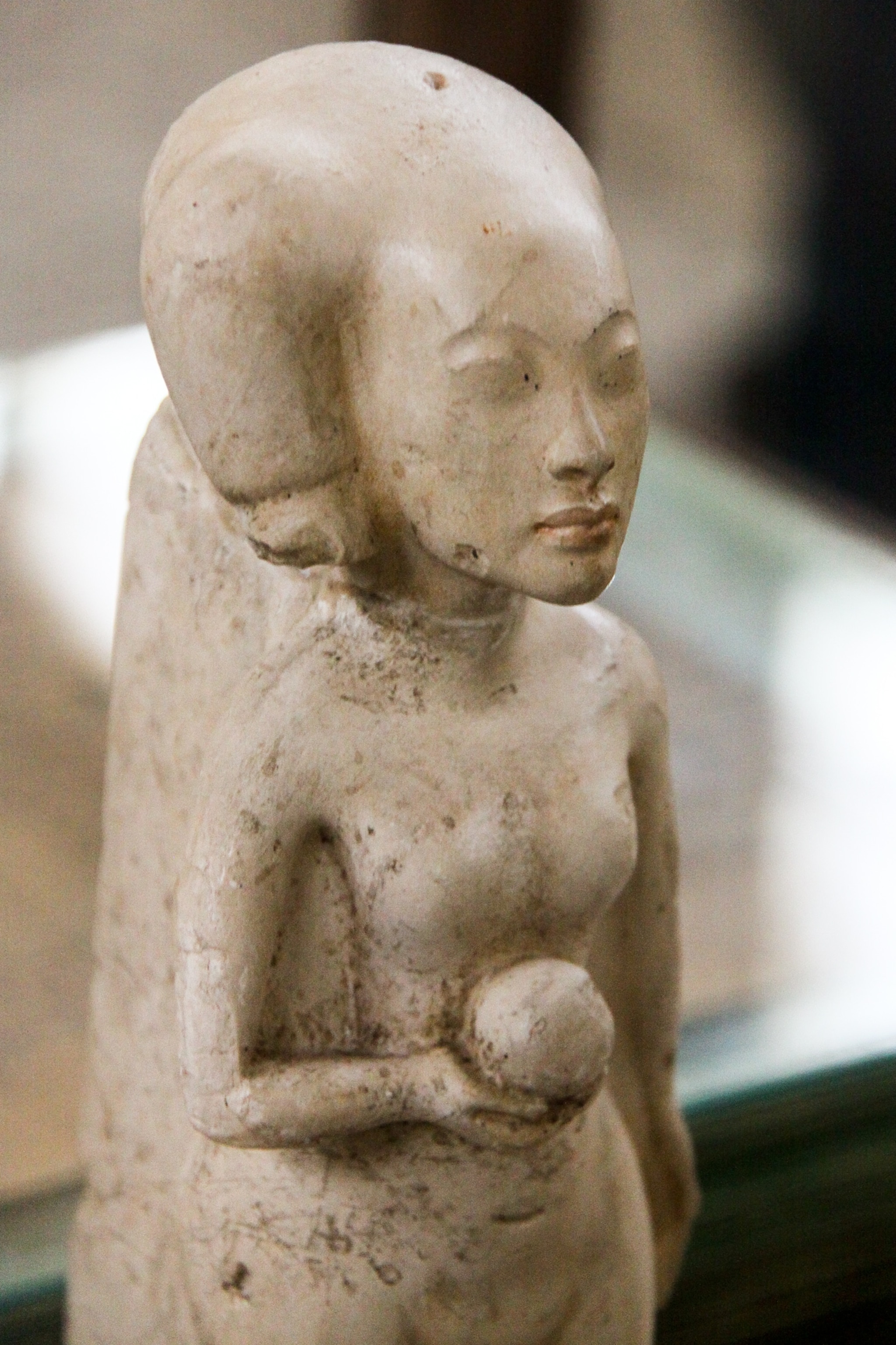 Mallawi Museum - Picture of small stone statue of King Akhenaten's daughter missing from Mallawi Museum in Egypt