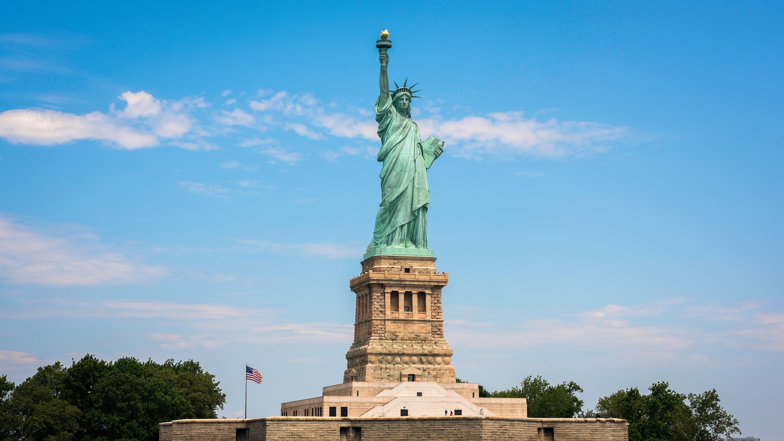 The ‘audacious’ story behind the Statue of Liberty—and how to make the most of your visit