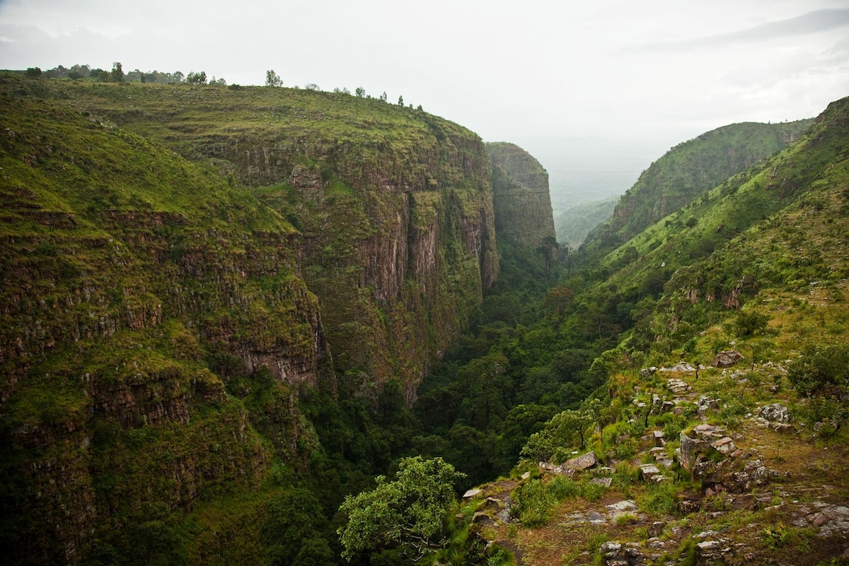 Burundi Travel Guide