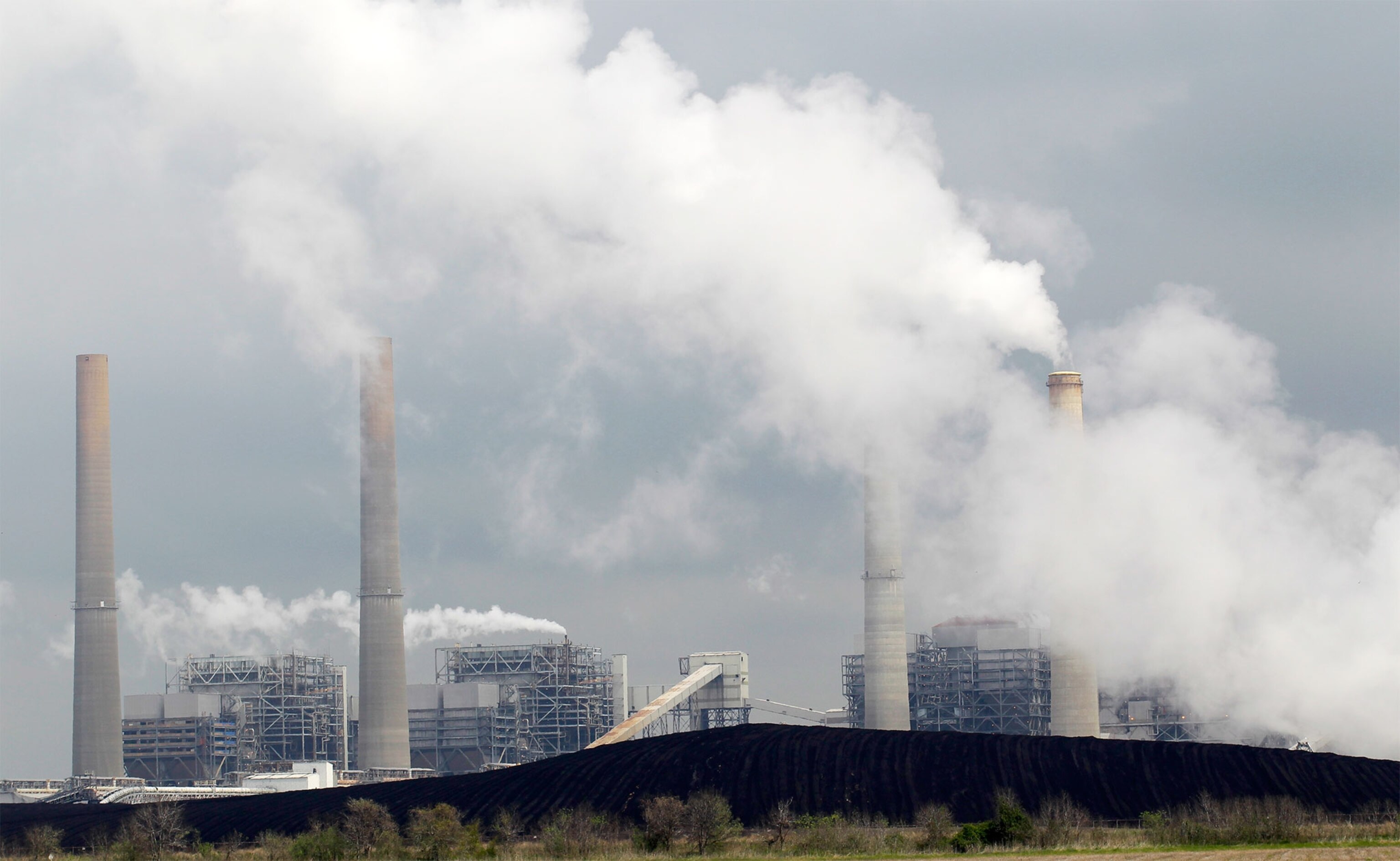 the W.A. Parish Electric Generating Station in Thompsons, Texas