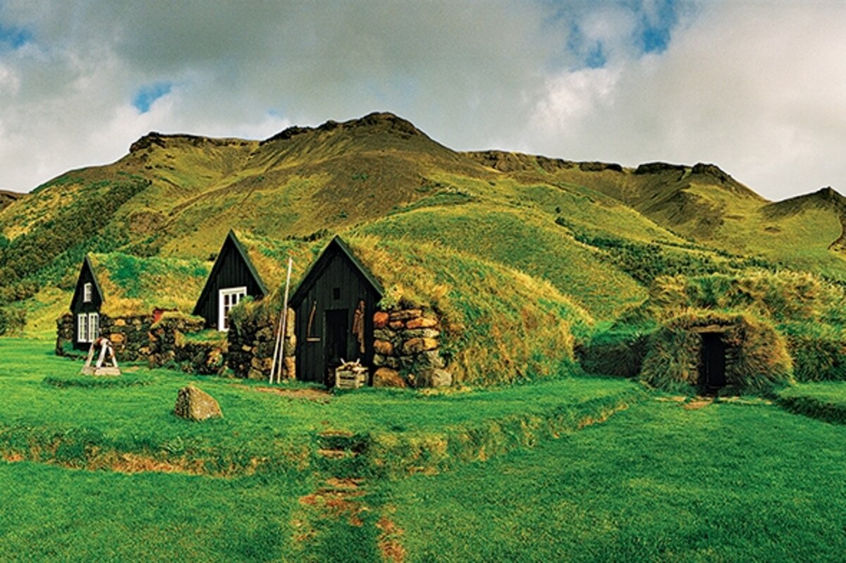 Iceland’s Elf Obsession