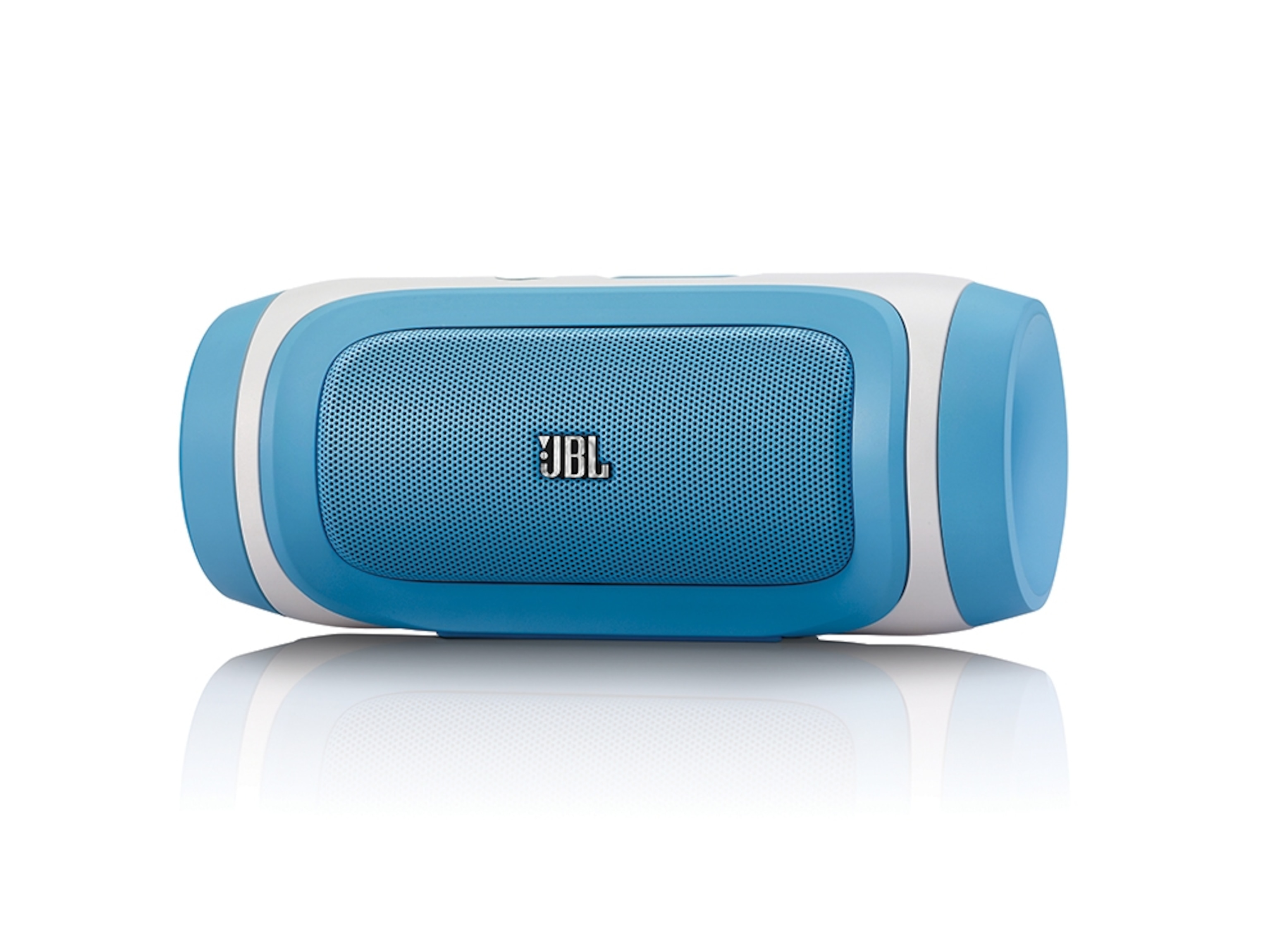 the JBL Charge bluetooth speaker