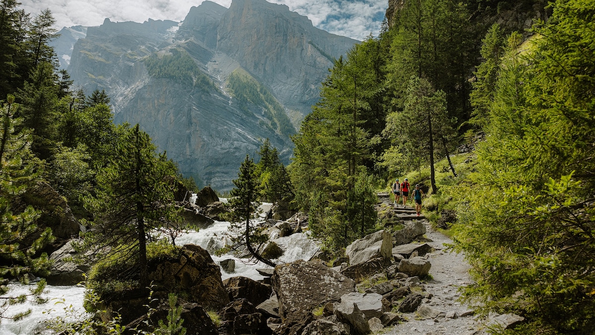 6 breathtaking hikes in the Bernese Oberland—from high-altitude treks to hidden valley walks