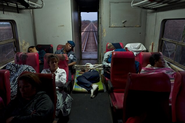 Pictures Of Life Aboard Cuba S Aging Trains