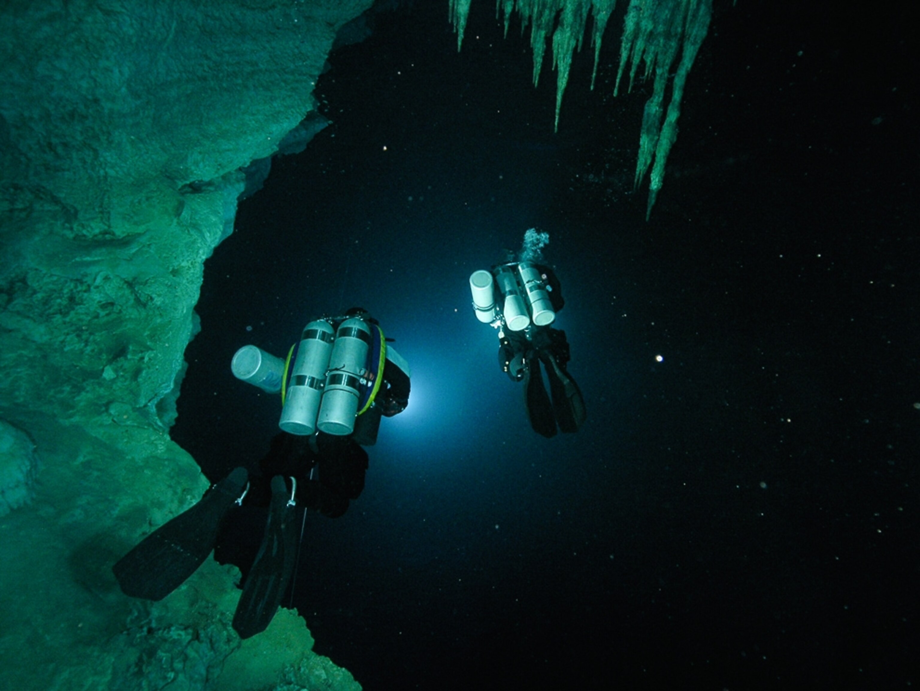 Mexican underwater cave (picture): Divers explore the Hoyo Negro, or ''black hole,'' cave.