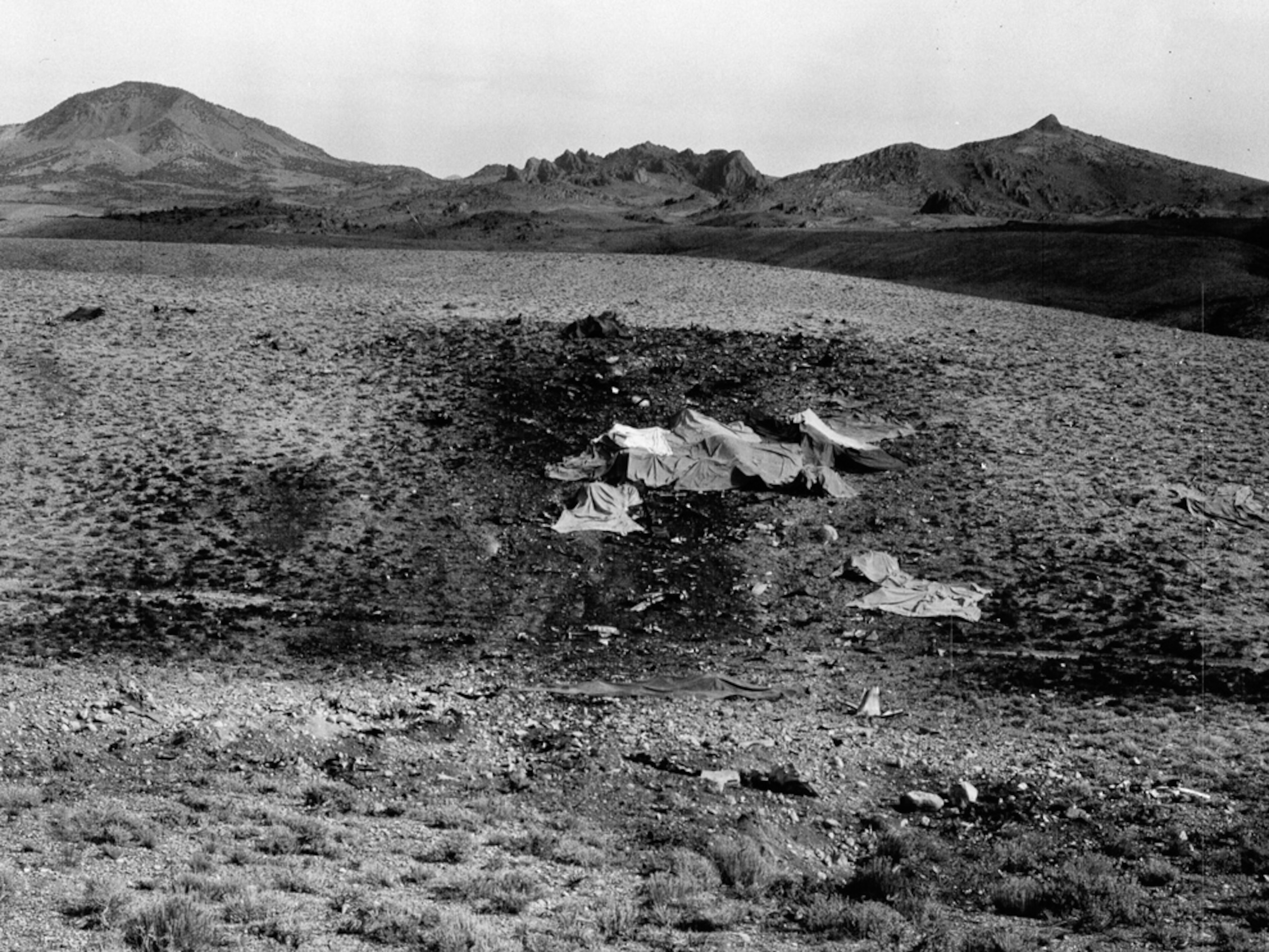 Exclusive Area 51 Pictures: Secret Plane Crash Revealed
