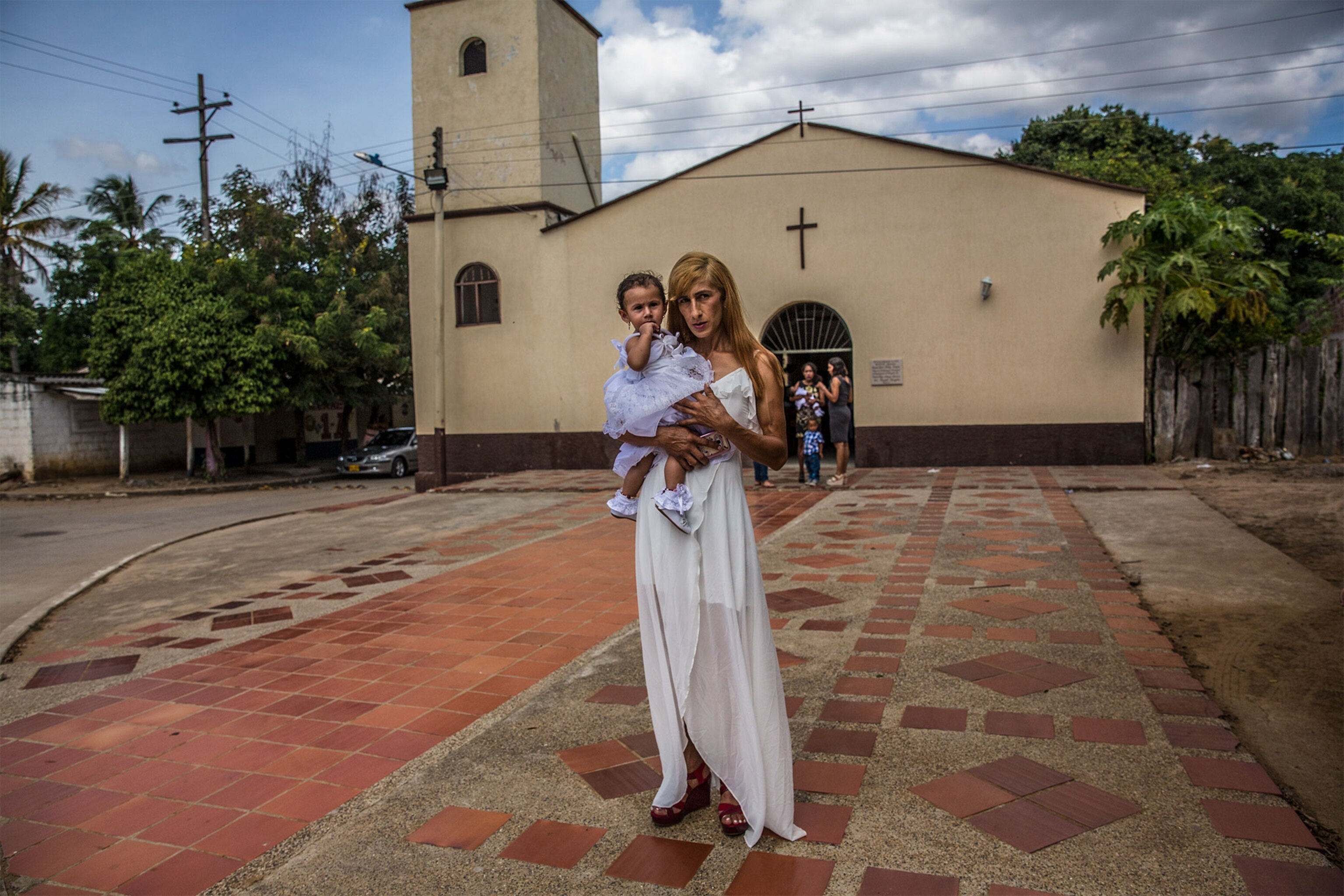 a female FARC fighter with her newborn daughter