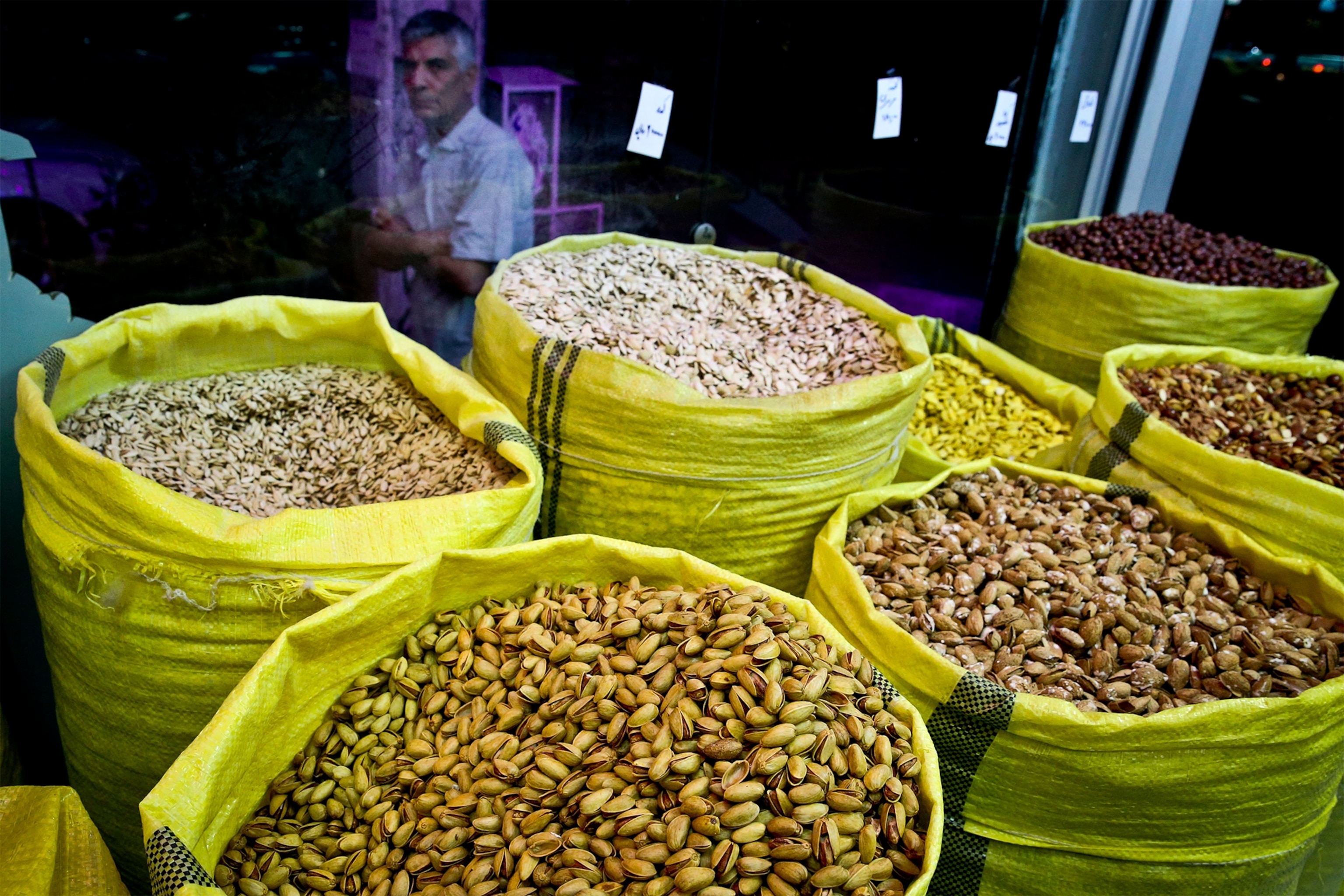 a chef cutting beef in Florida.
