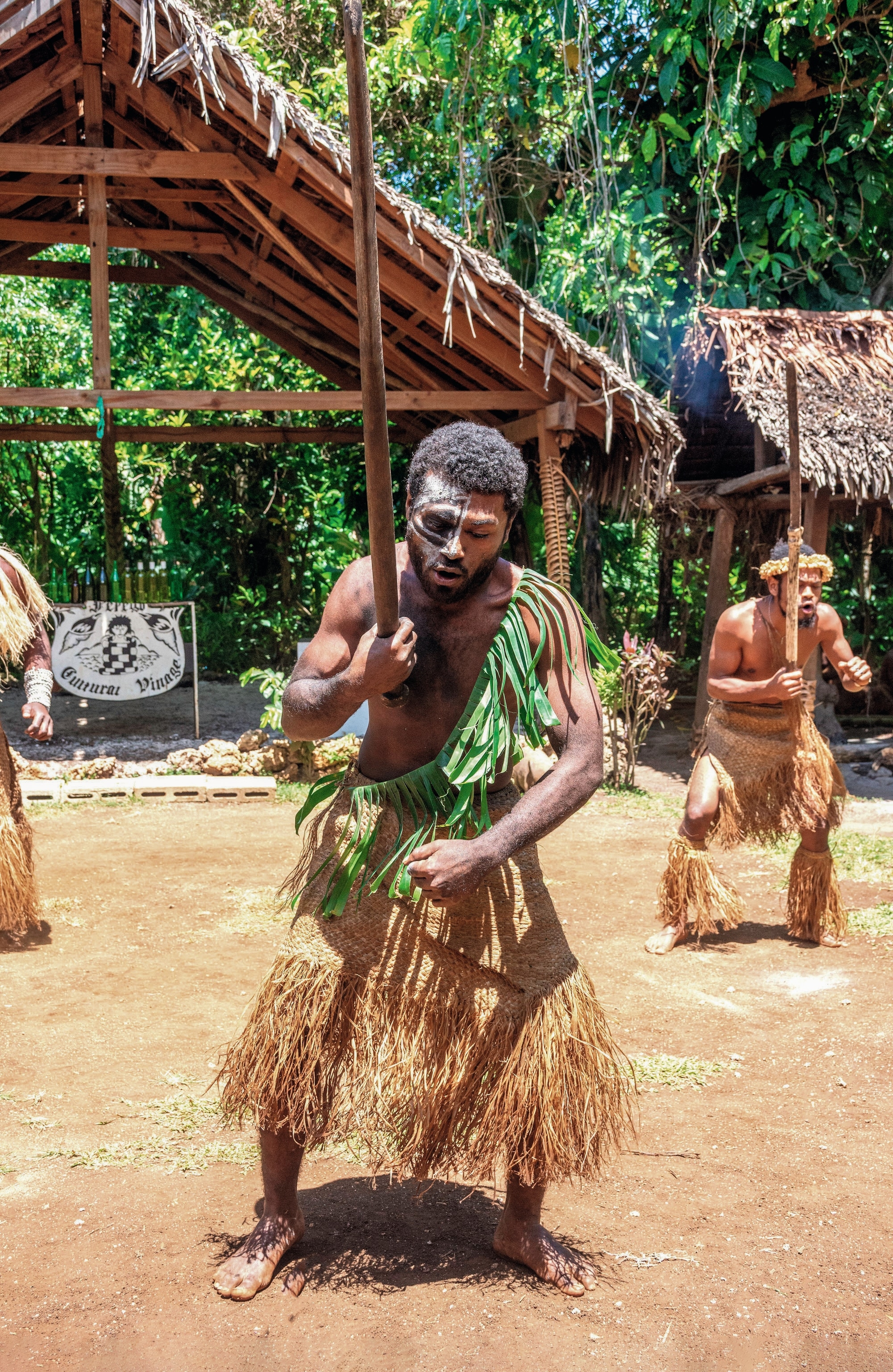 Tribal dance at Pepeyo Cultural Village, Teouma Area, Port Vila, Efate Island, Vanuatu (Republique de Vanuatu), Melanesia, Oceania