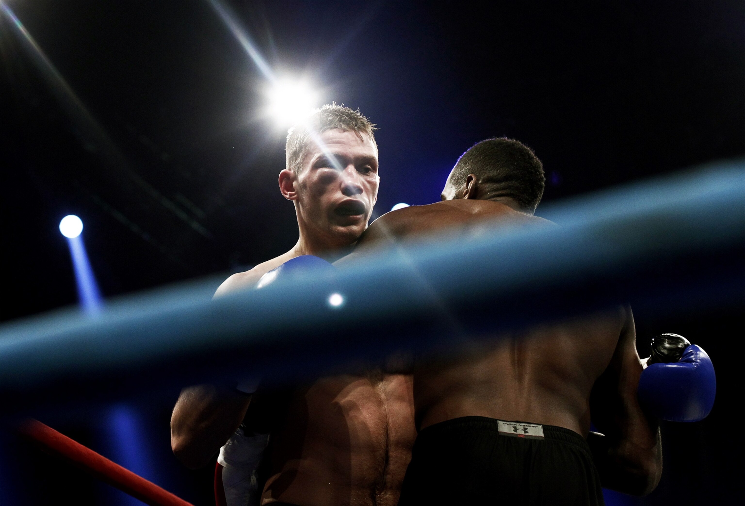 Kickboxing picture - fighters battle for the K-1 World Max title in Athens