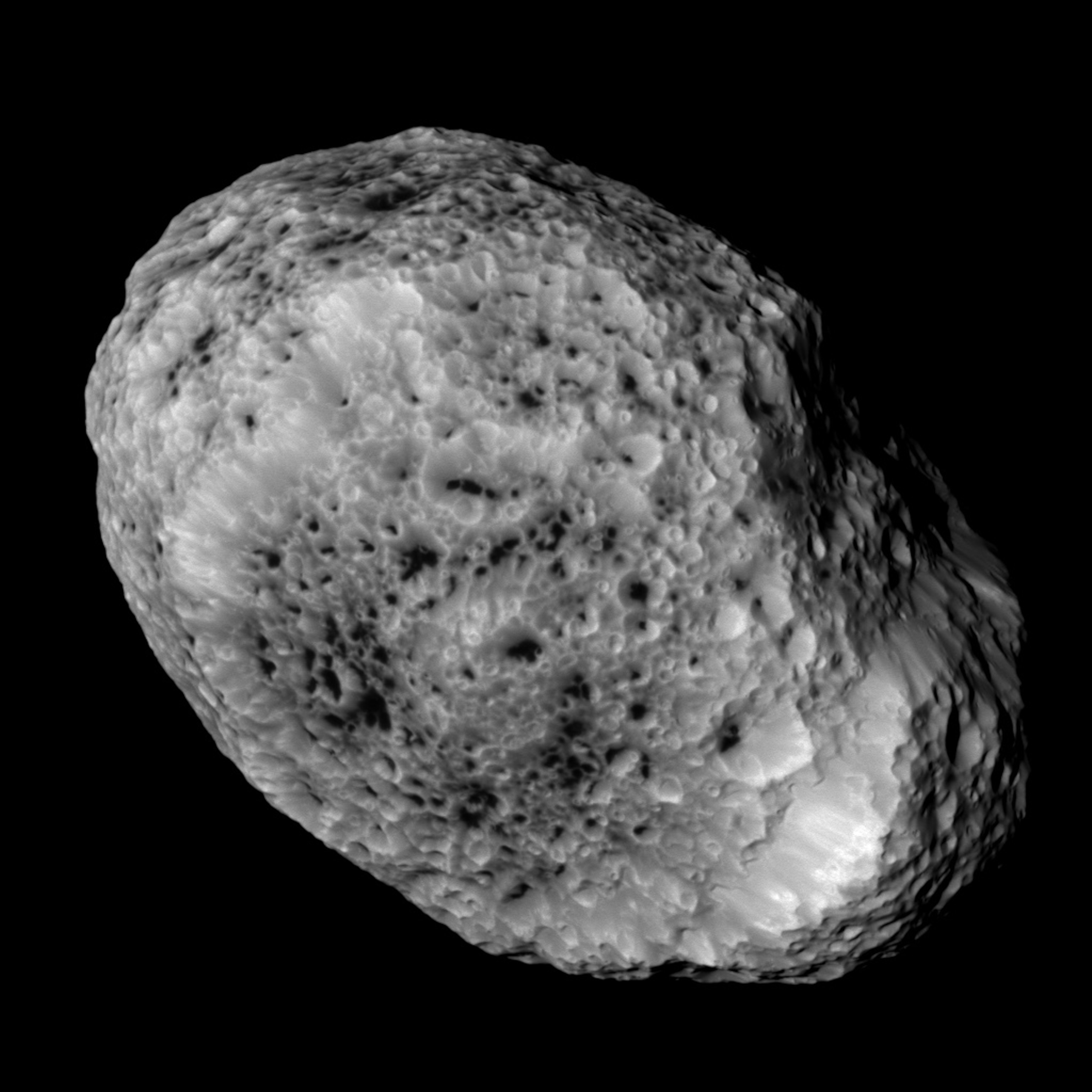 Hyperion in 2015, as seen by Cassini. (NASA/JPL/Caltech)
