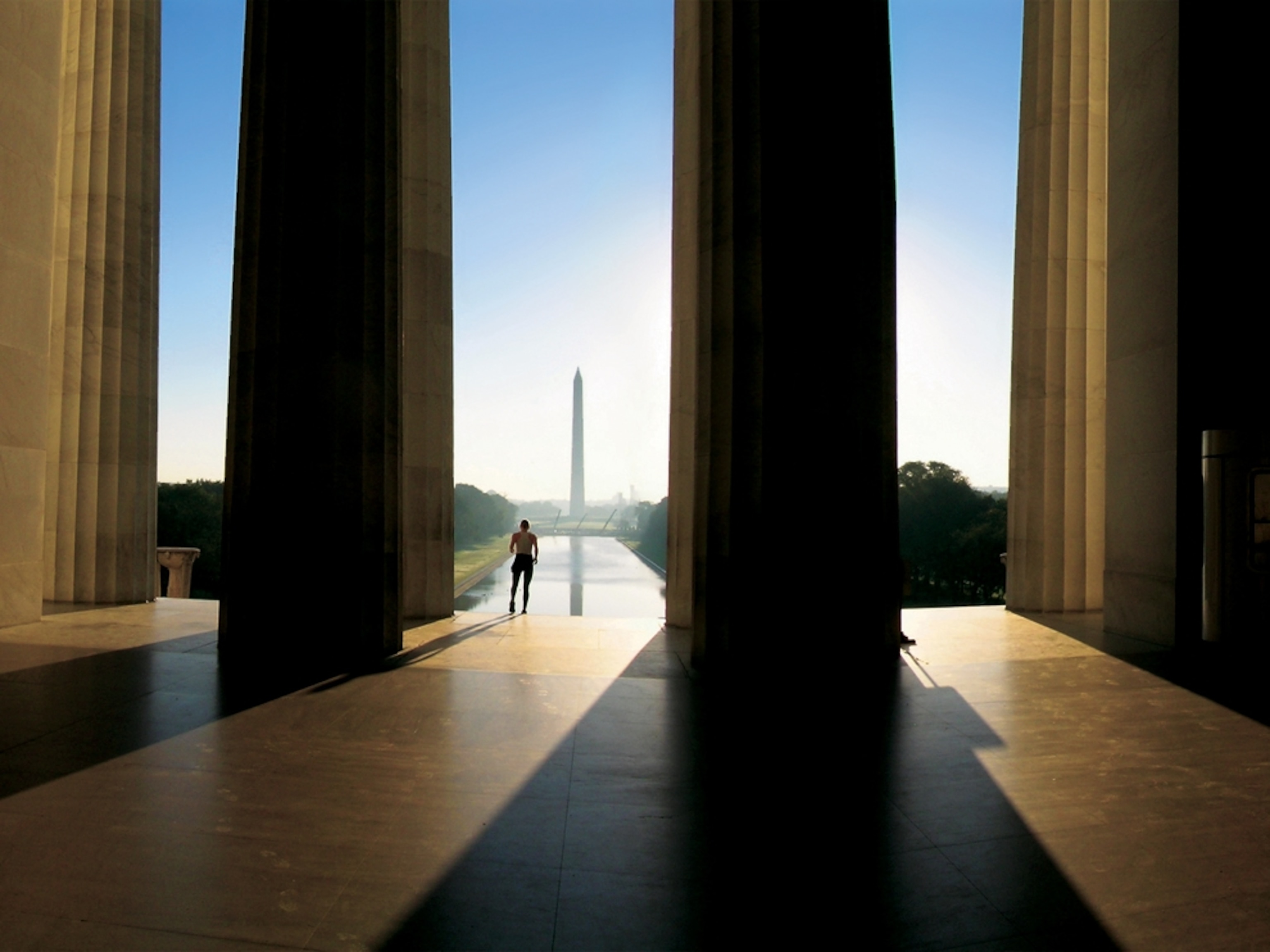 Runner on Lincoln Memorial