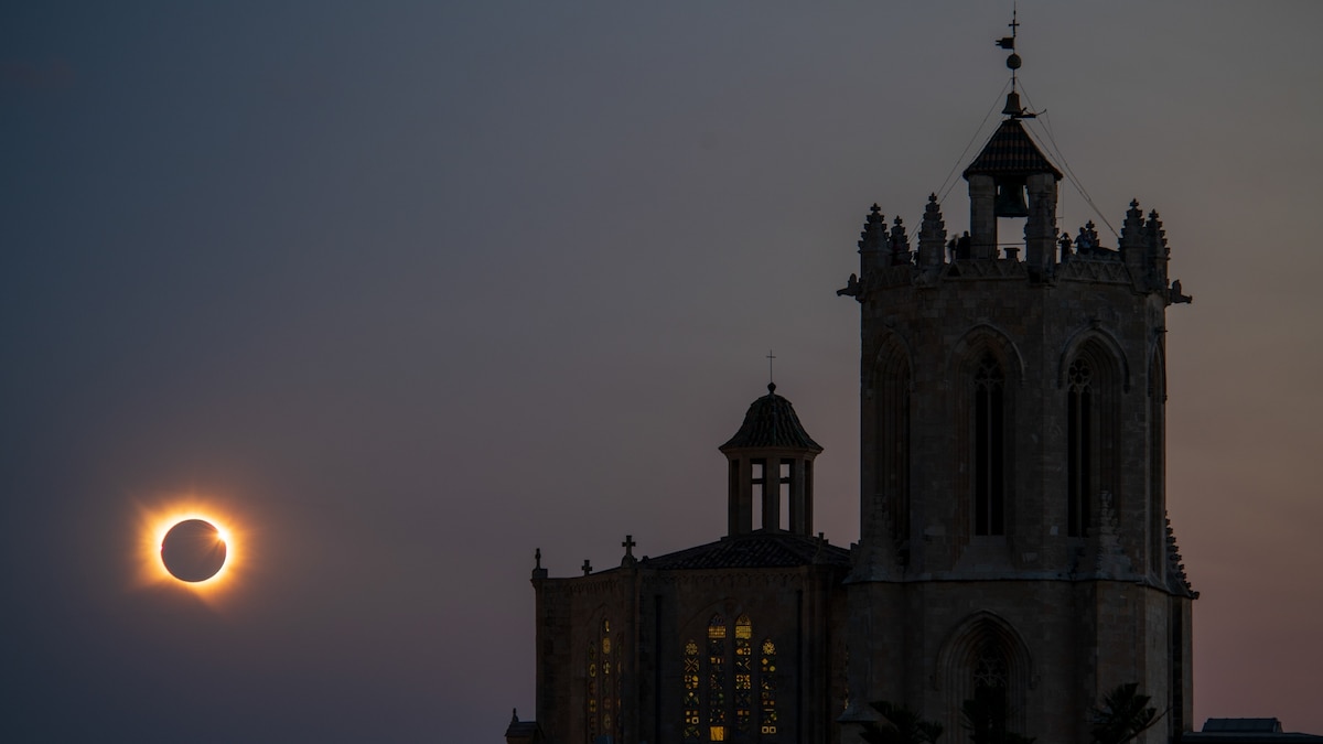 Stunning Images of the Solar Eclipse From Nat Geo Photographers