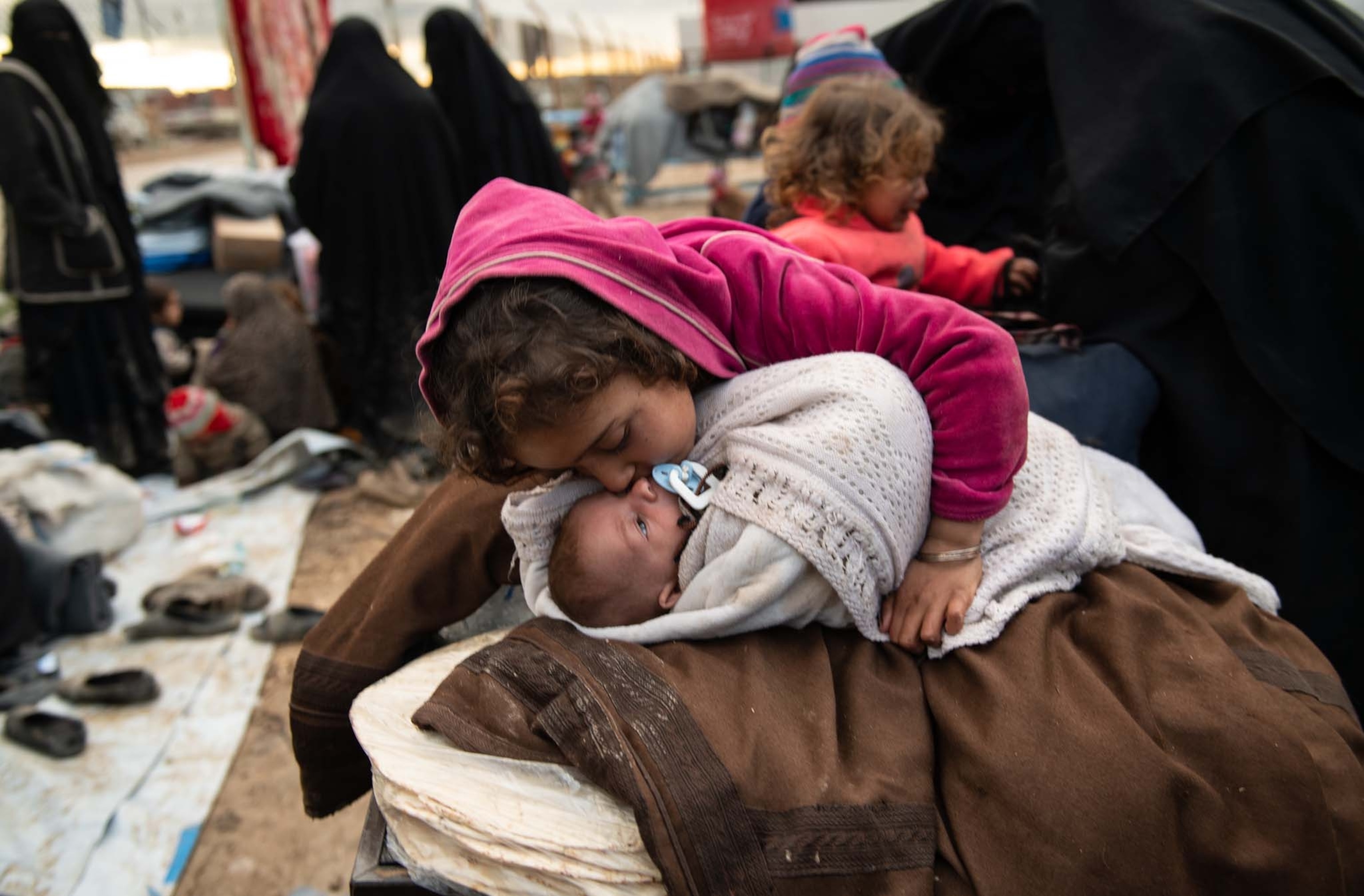 women and children of ISIS fighters