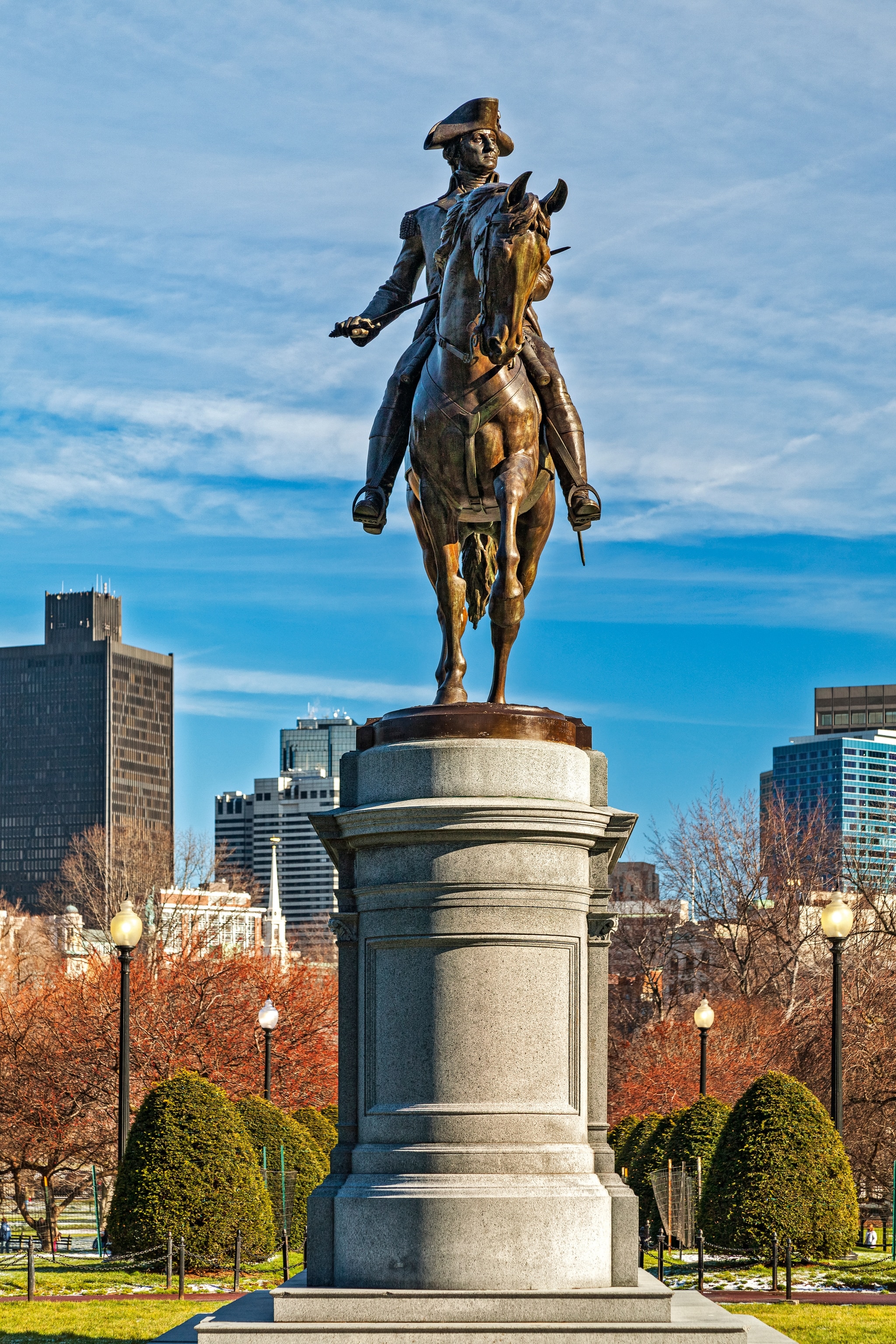 Statue of George Washington on a horse