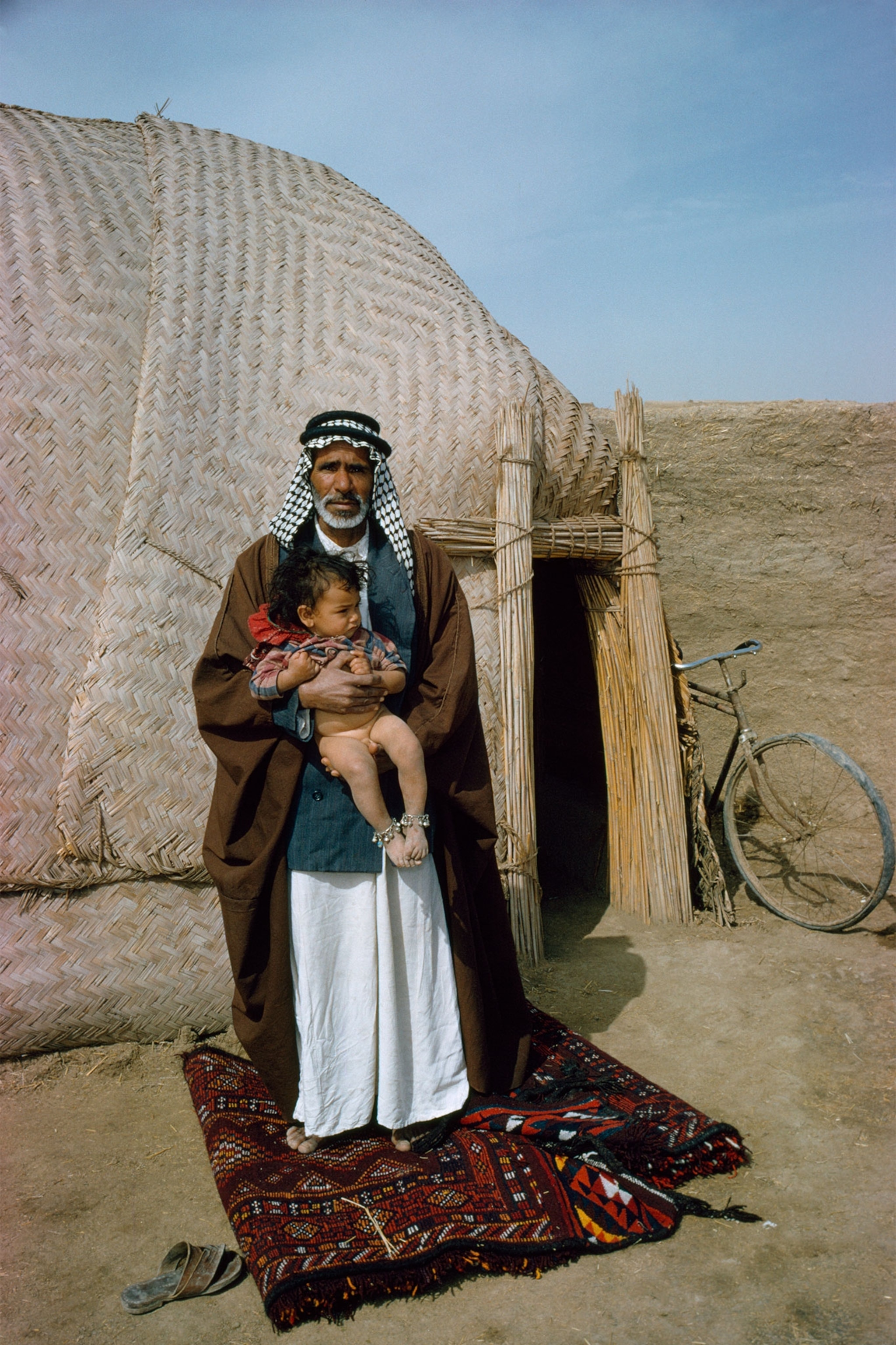 a father and child in Iraq