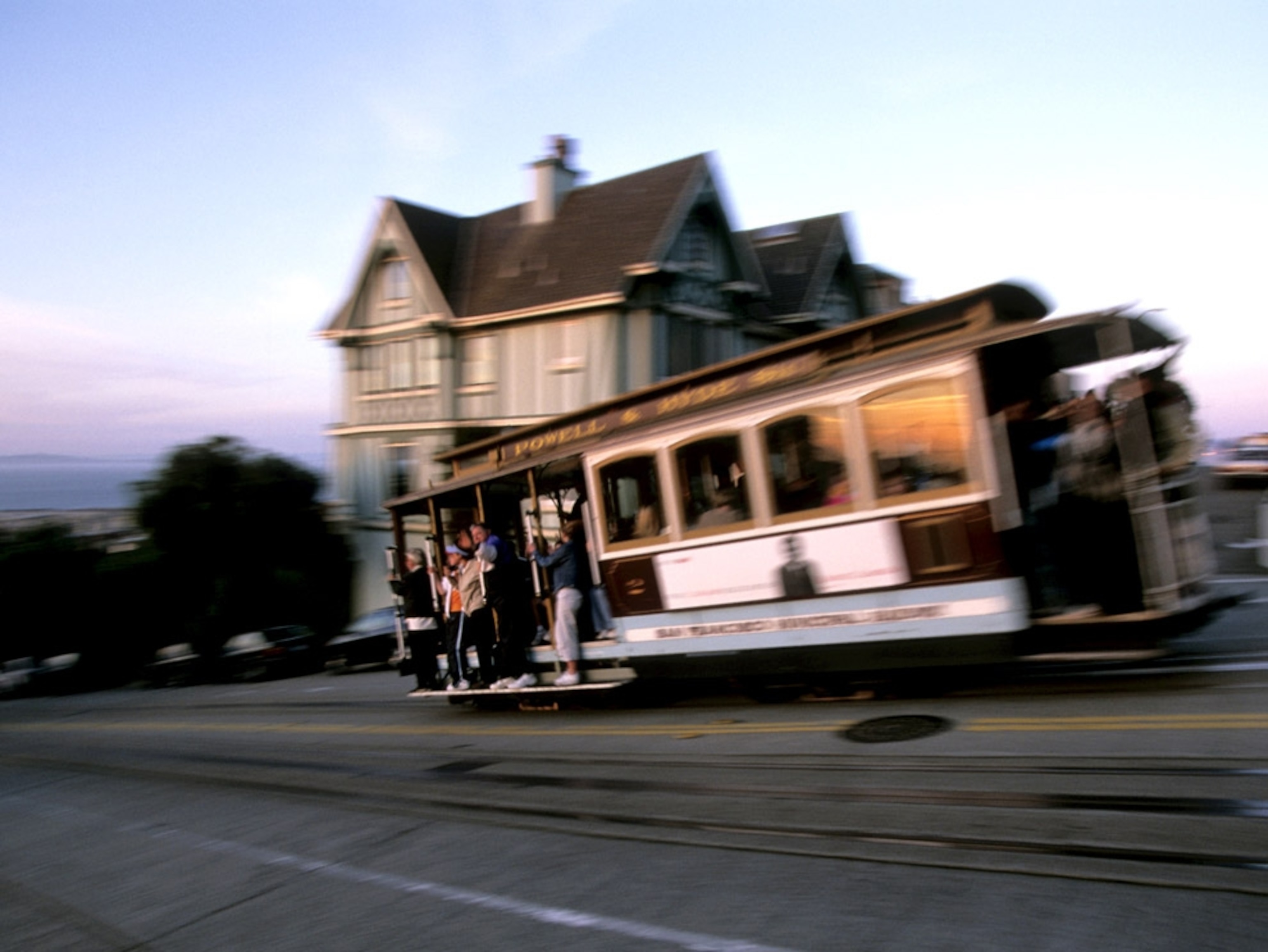 Cable car on Hyde Street