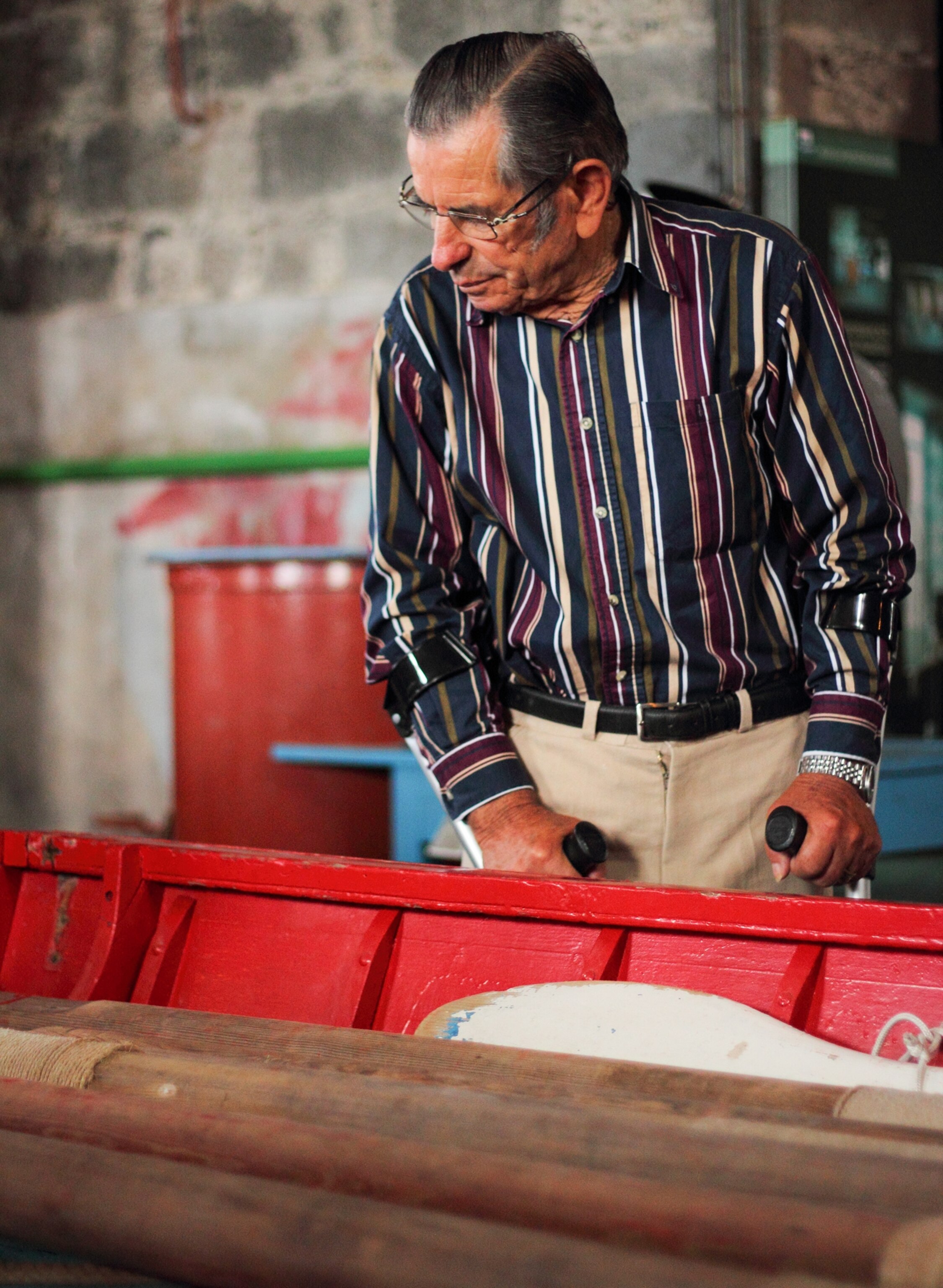 Alberto "Pe'leve" Macedo Brum, an 82-year-old former whaler on the Azorean island of Pico