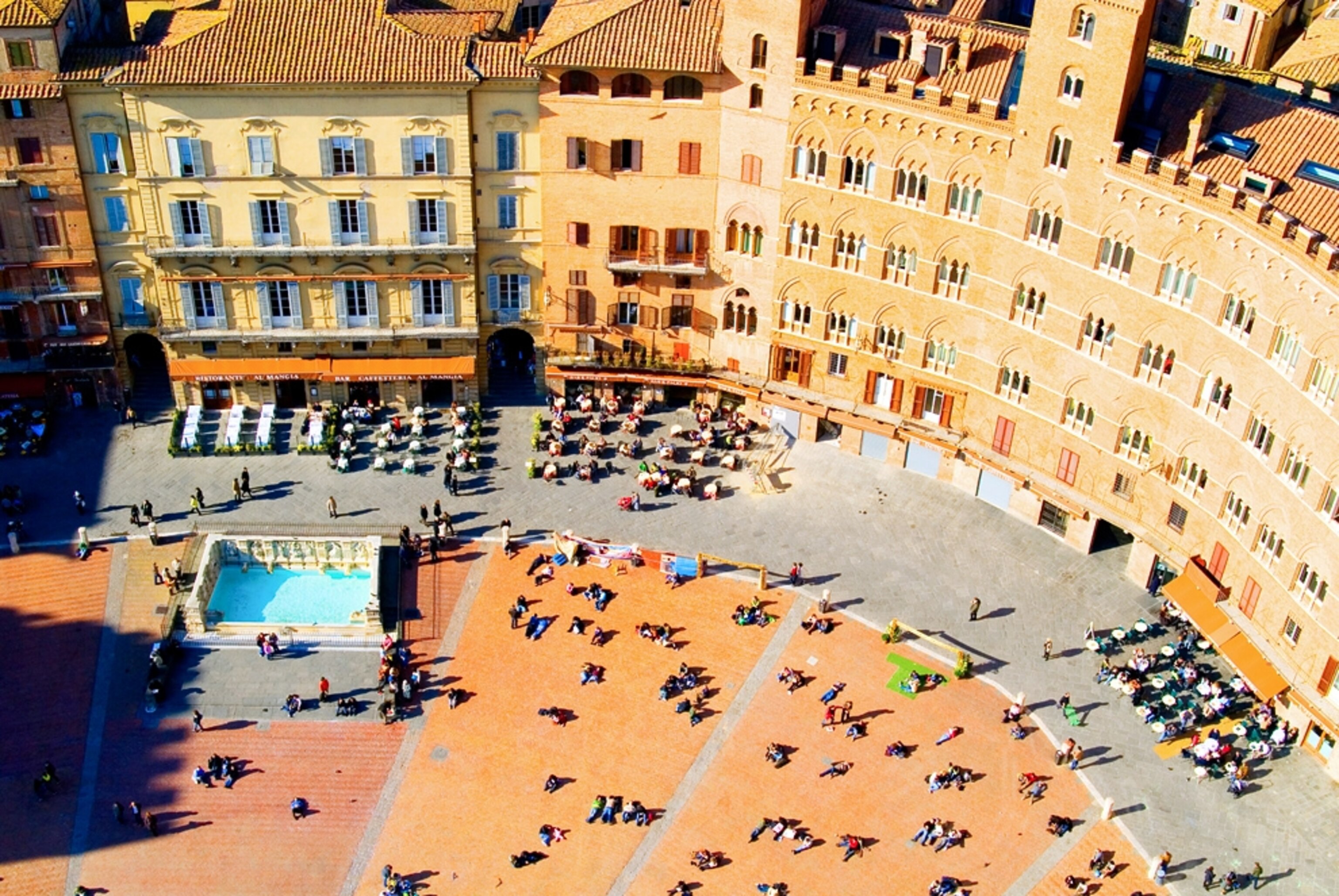 Siena, Italy’s Piazza del Campo