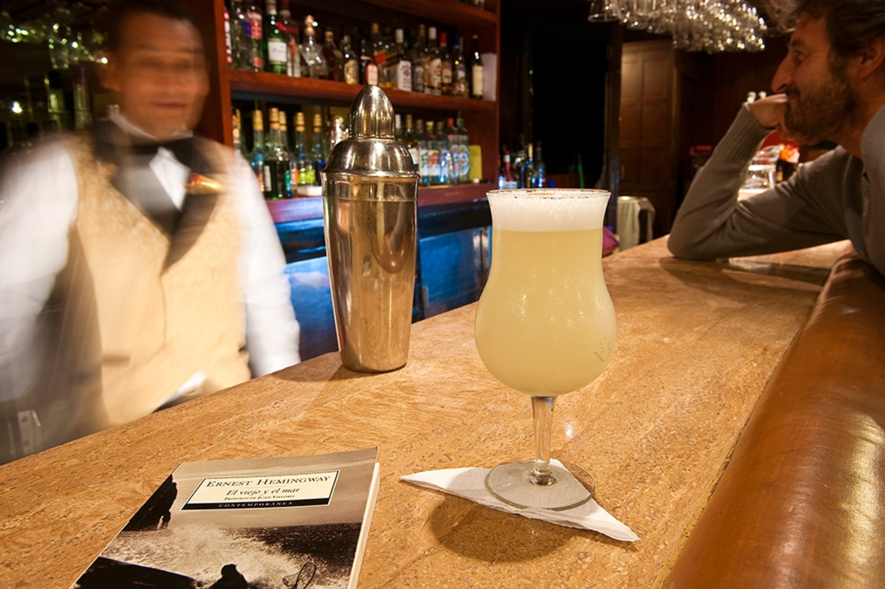 a pisco sour drink at the Gran Hotel Bolivar bar, Lima, Peru