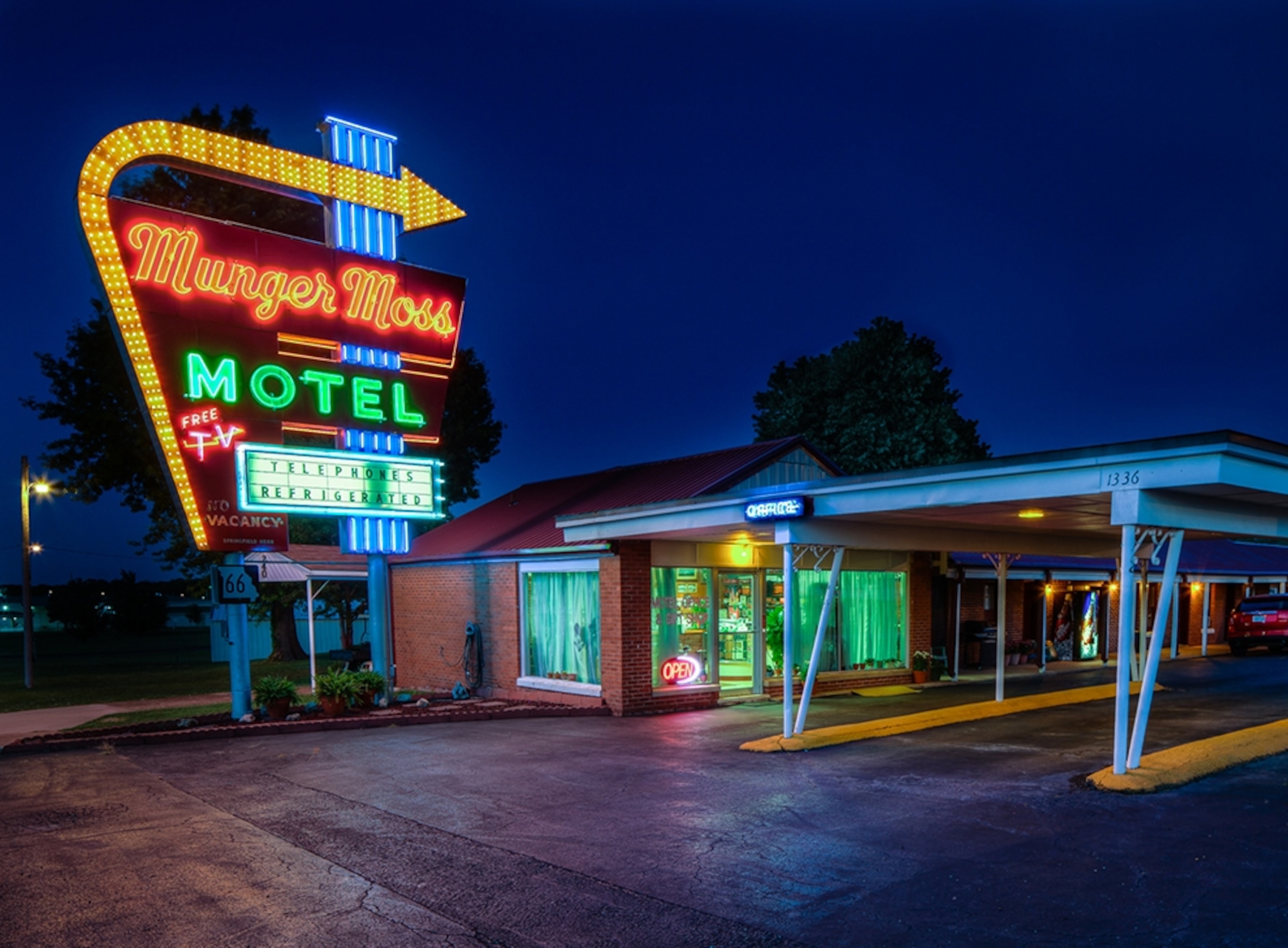 the Munger Moss Motel in Lebanon, Missouri