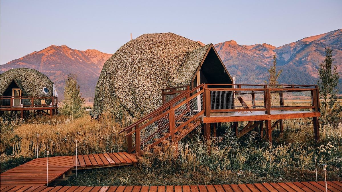 10 incredible glamping experiences near U.S. national parks