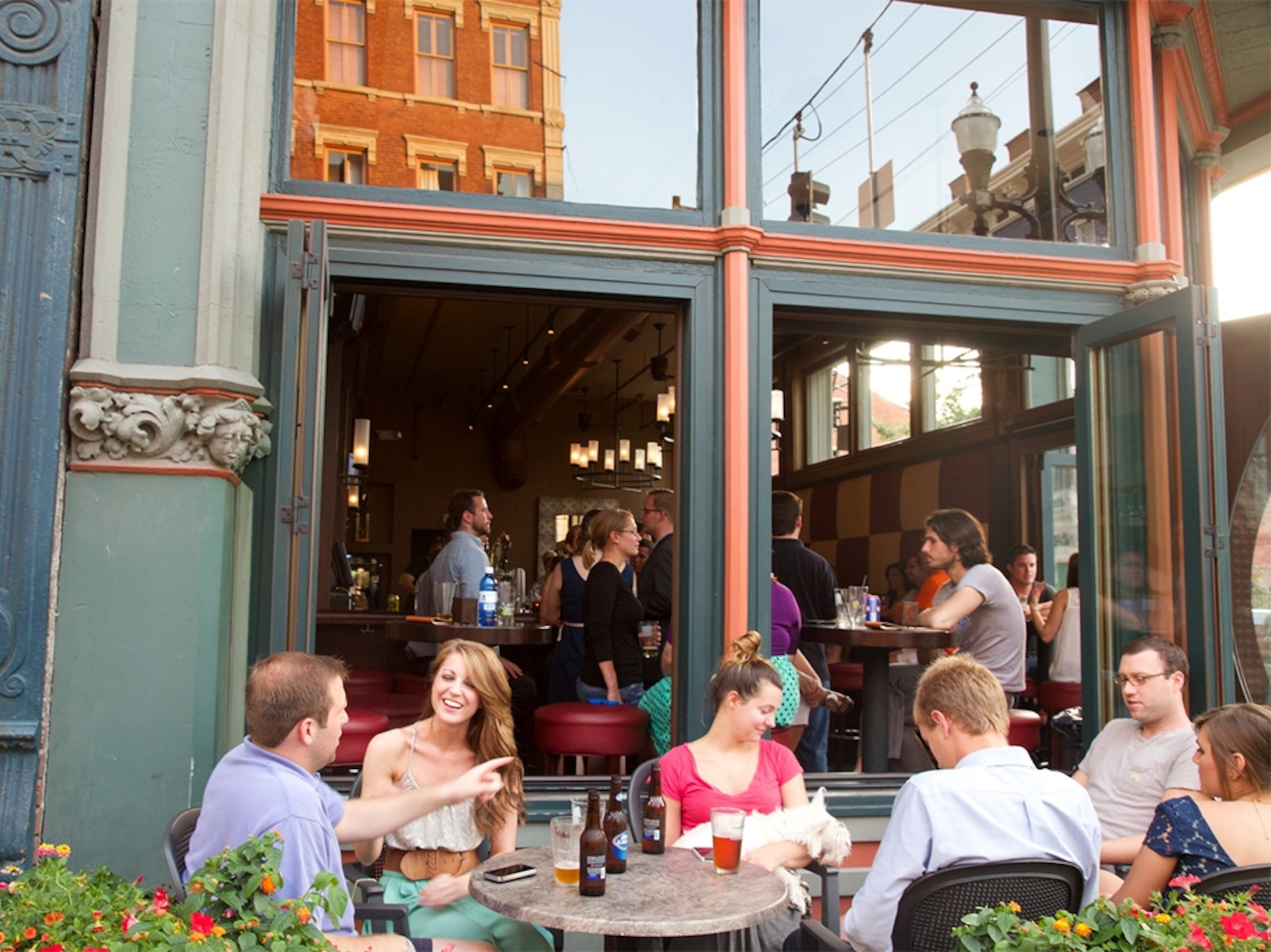 people eating at an outdoor cafe in Cincinnati, Ohio