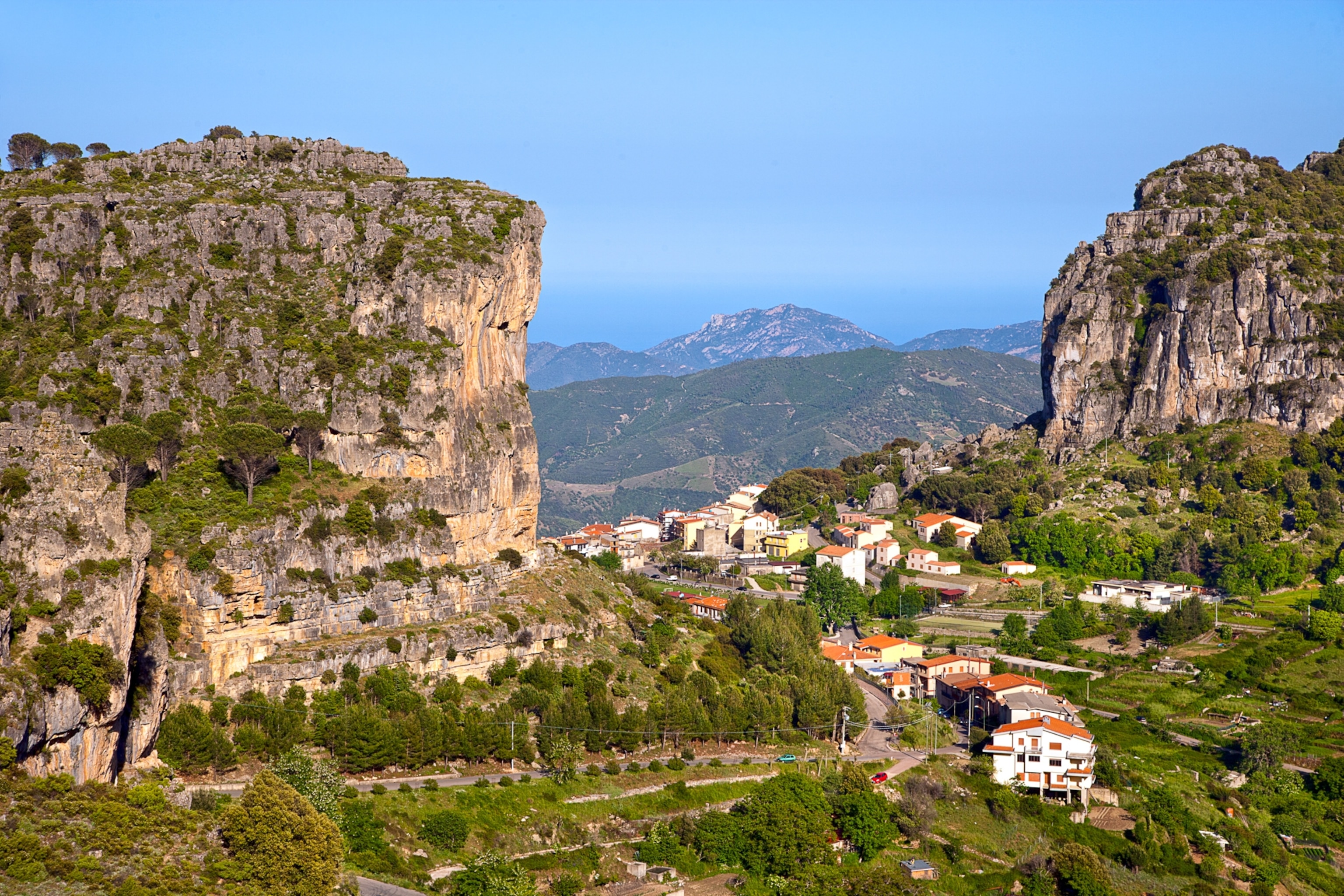 What are 'blue zones'? 5 places on Earth where the healthiest people live | National  Geographic