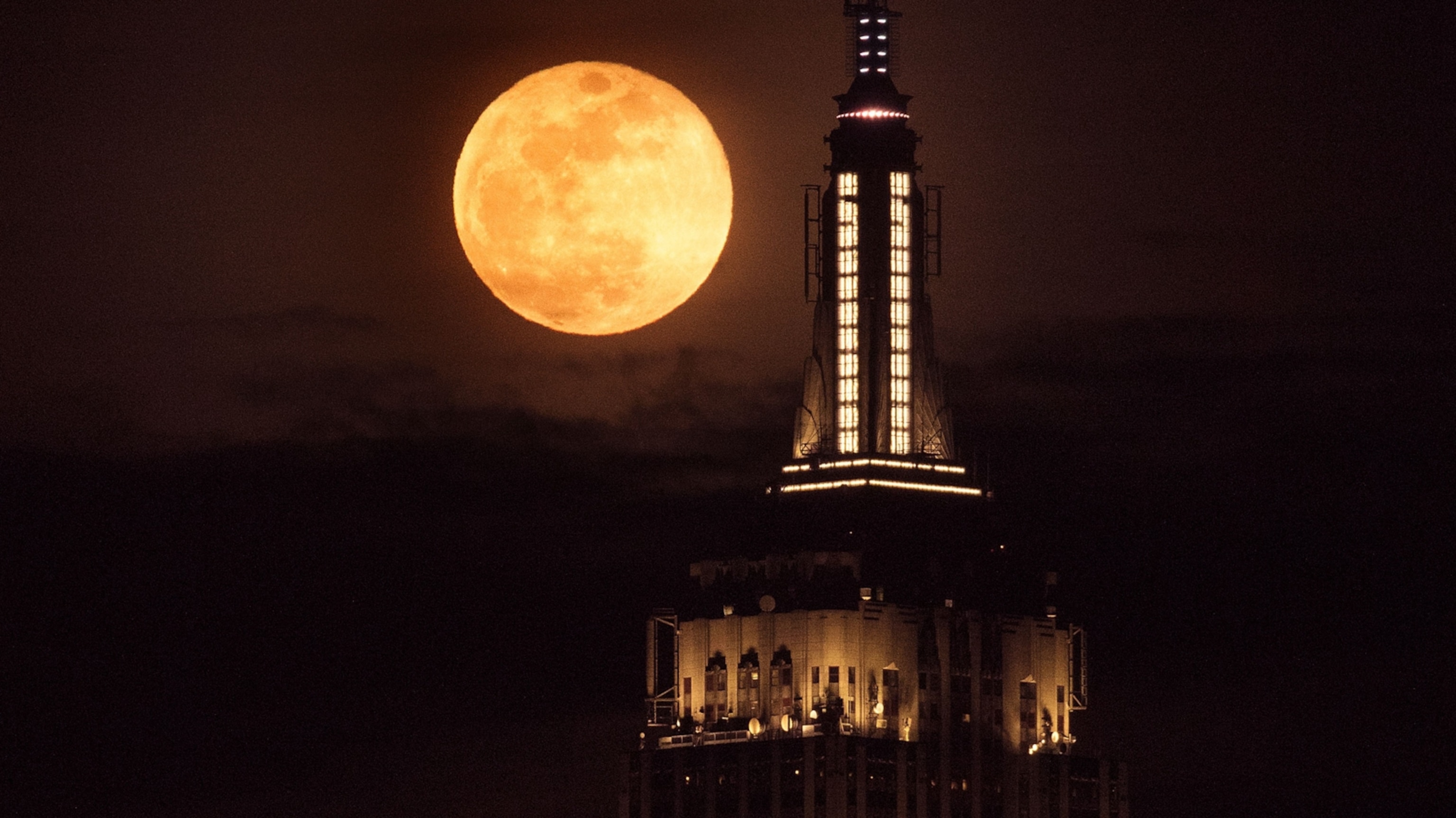 This January wolf moon will be your last chance to see a supermoon until the end 2026