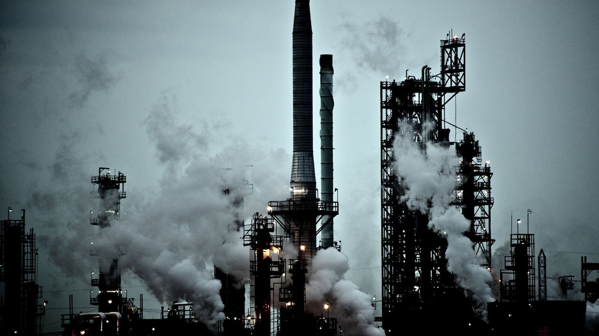 We have too many fossil-fuel power plants to meet climate change goals |  National Geographic