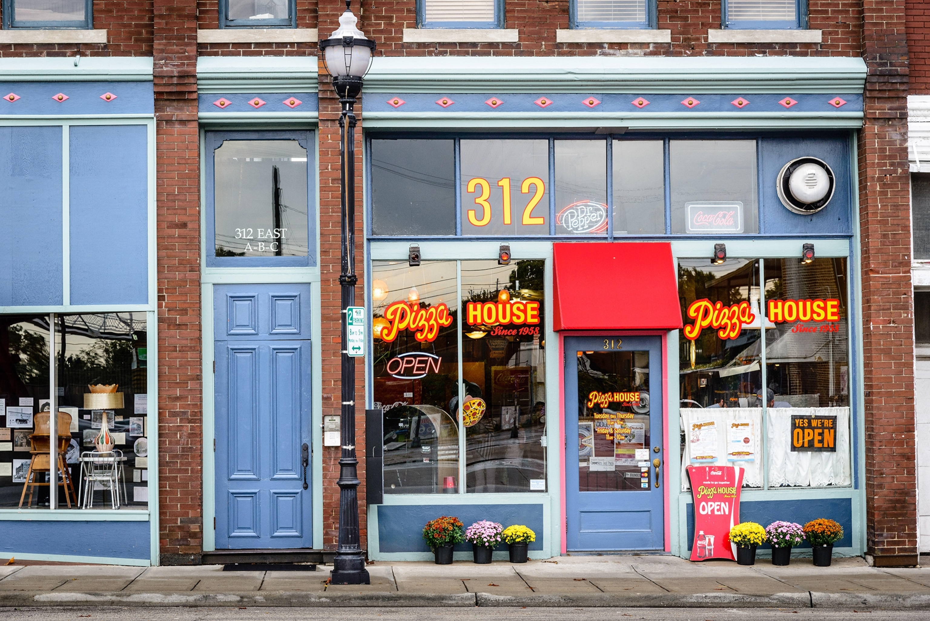 Pizza House in Springfield, Missouri