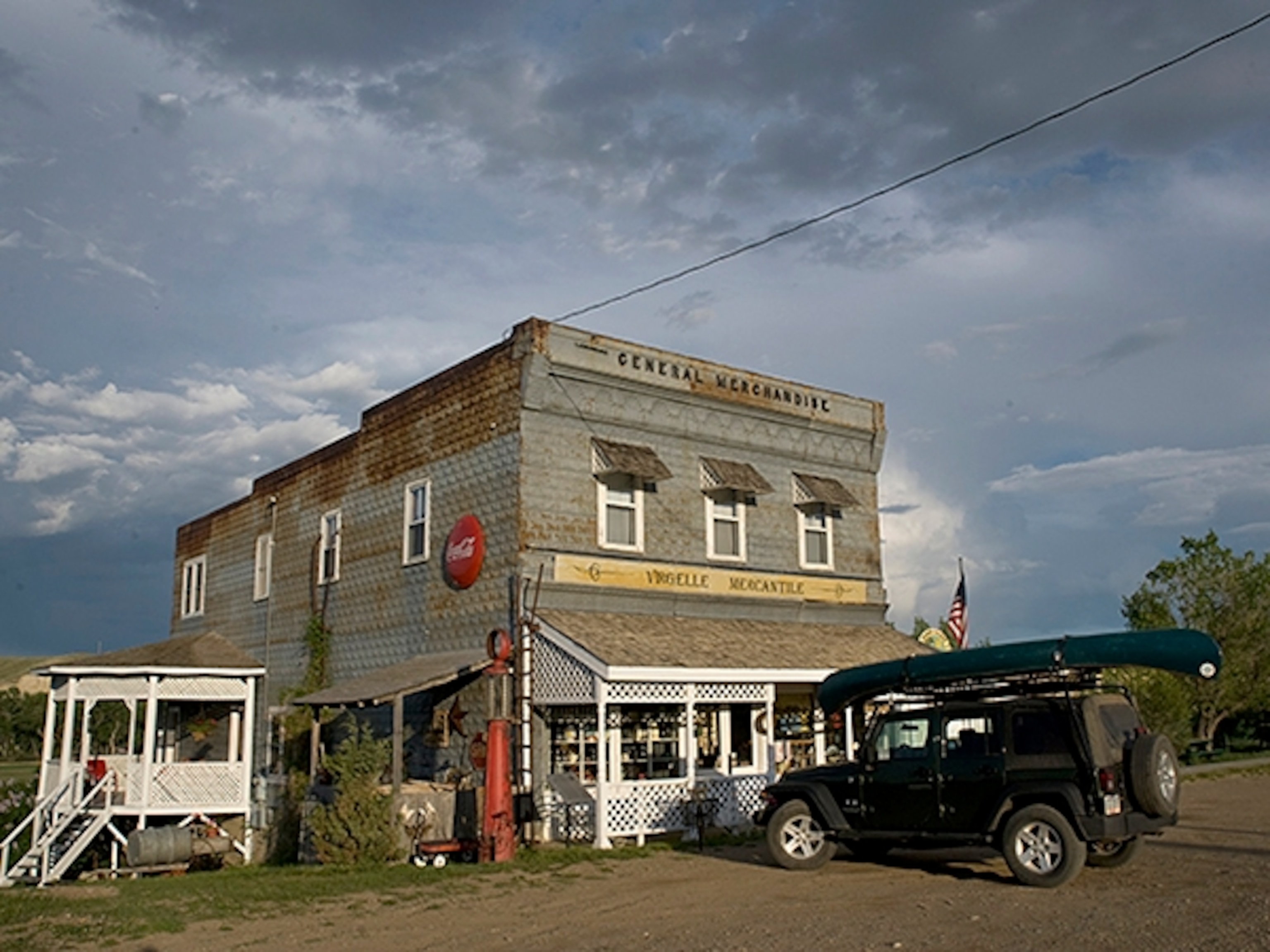 Virgelle Mercantile, Montana