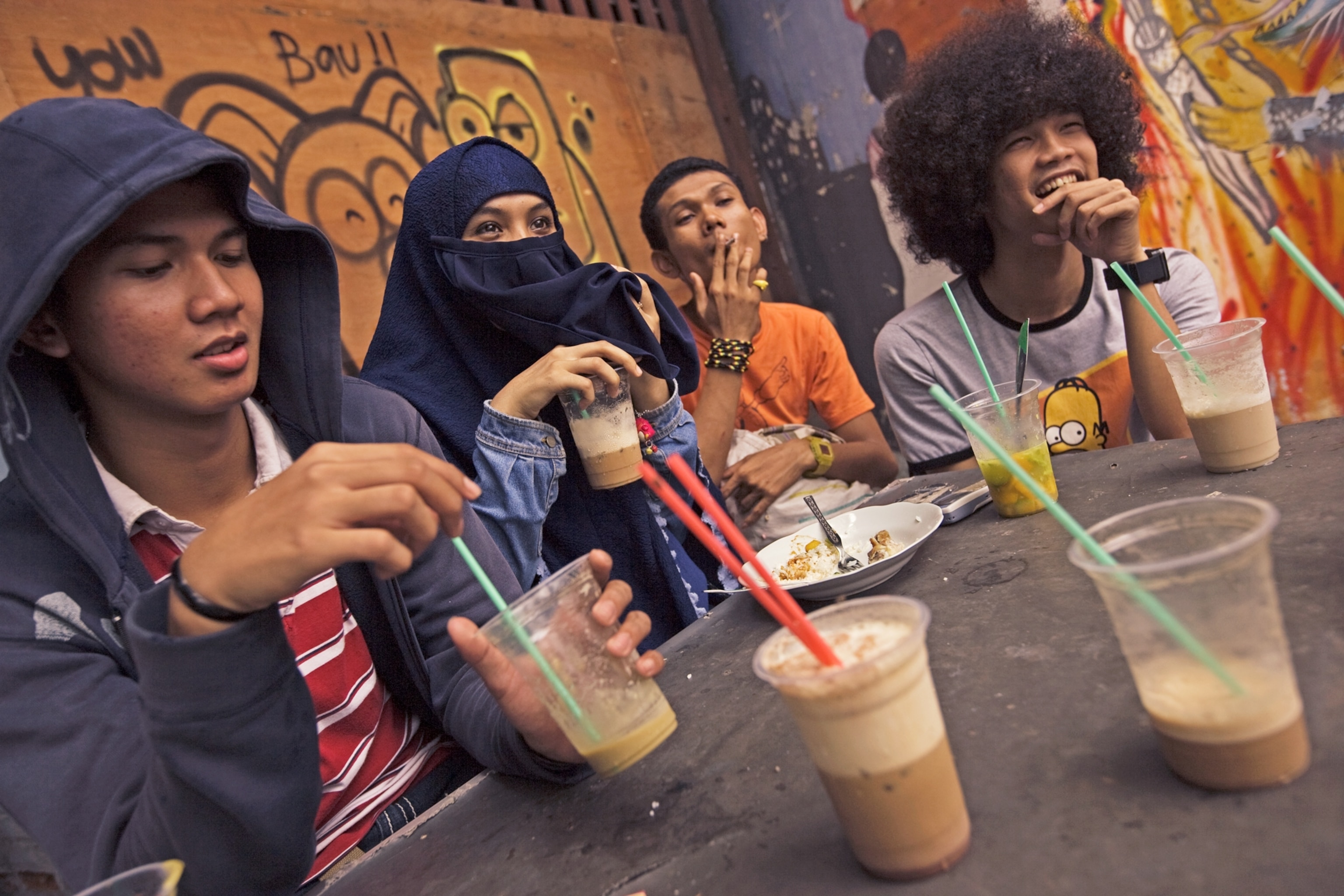Romaeni binti Hasan Basri wearing a chador