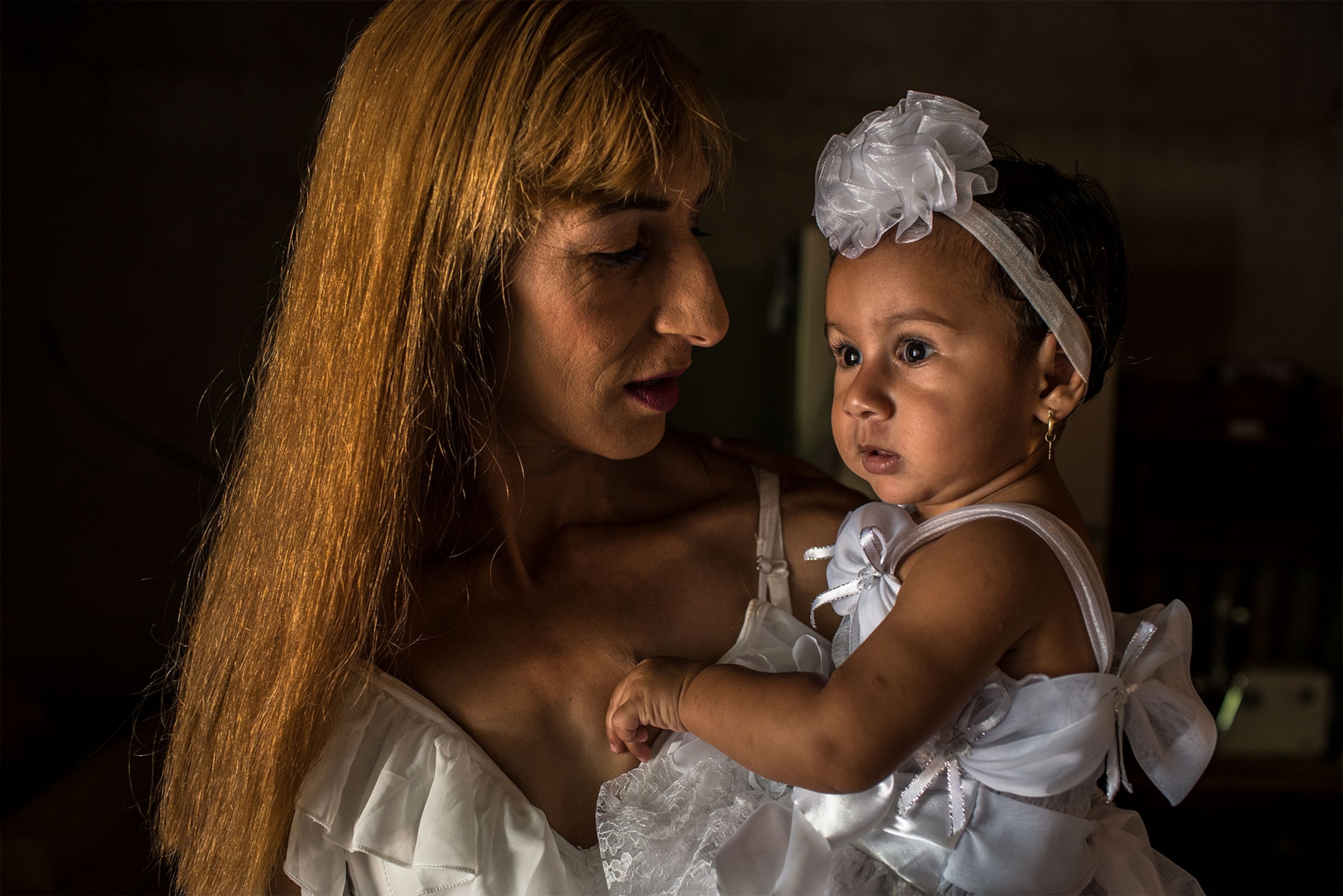 a female FARC fighter with her newborn daughter