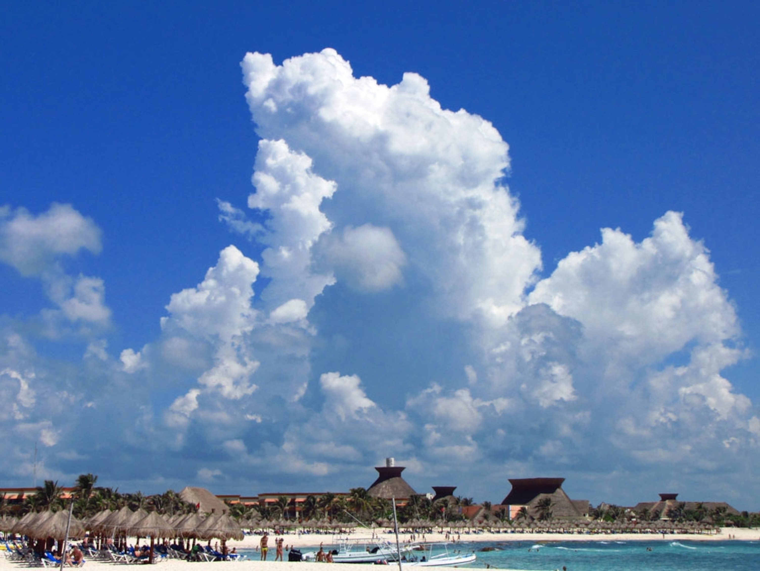 PhotoL Beach resort, Playa del Carmen, Mexico