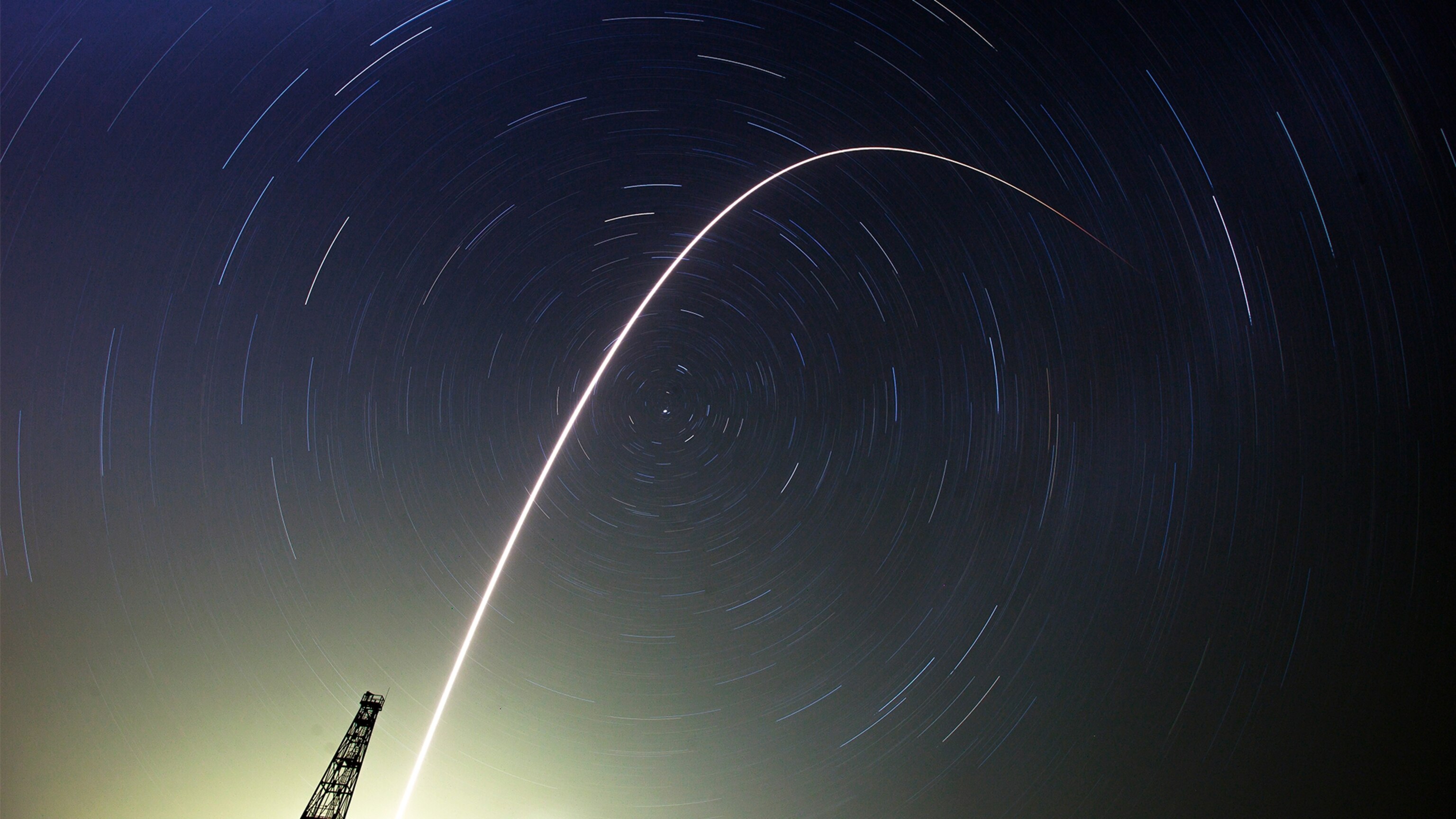 Best Space Pictures: Saturn's Lights, a Rocket's Arc, and Canary