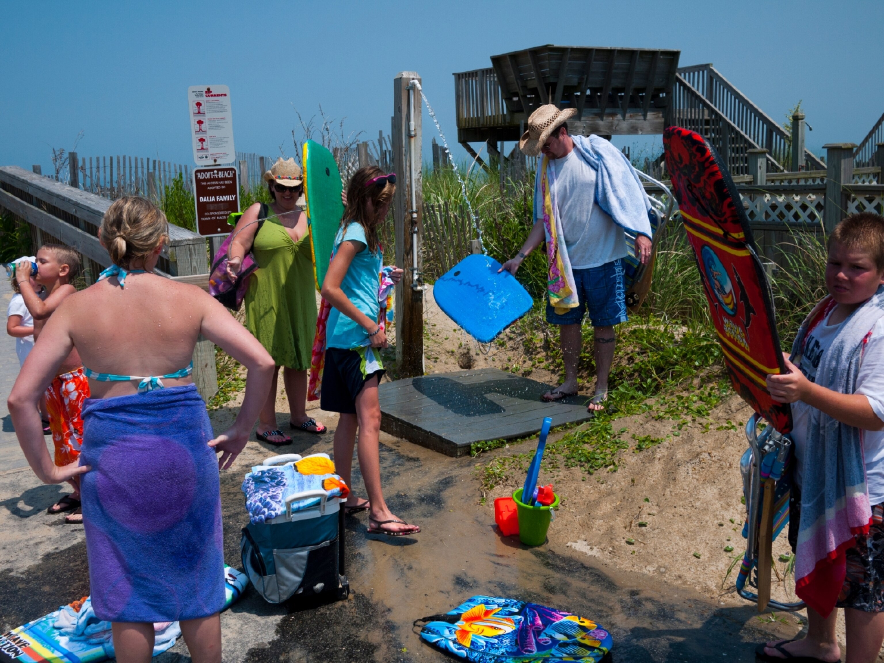 people packing up after a day at Nags Head beach.