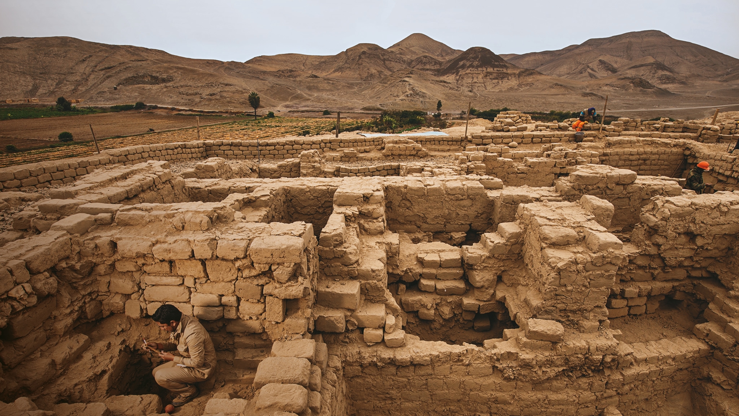 58 women were buried in this pre-Inca tomb. Who were they?