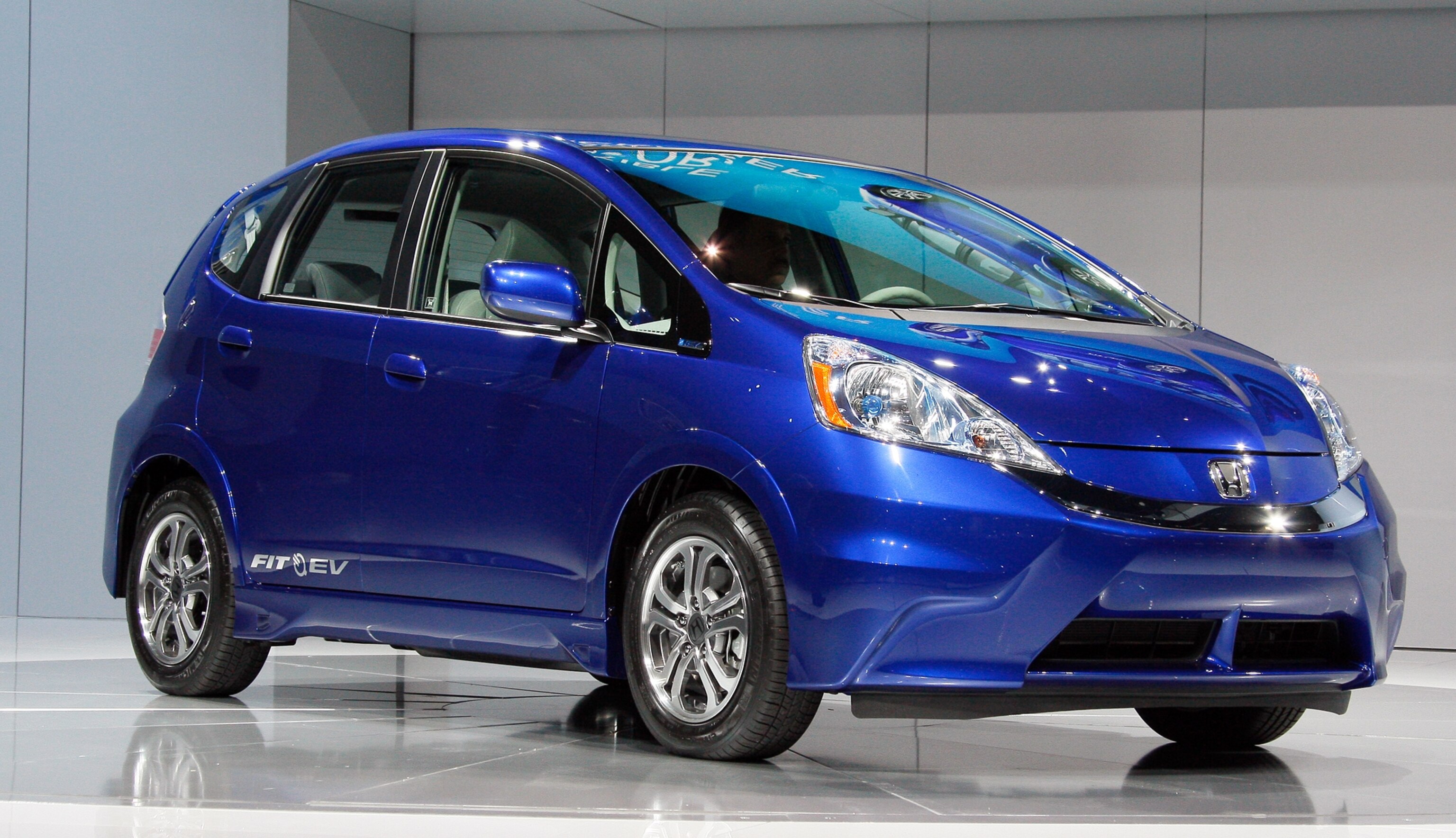 Electric car picture - Honda Fit EV