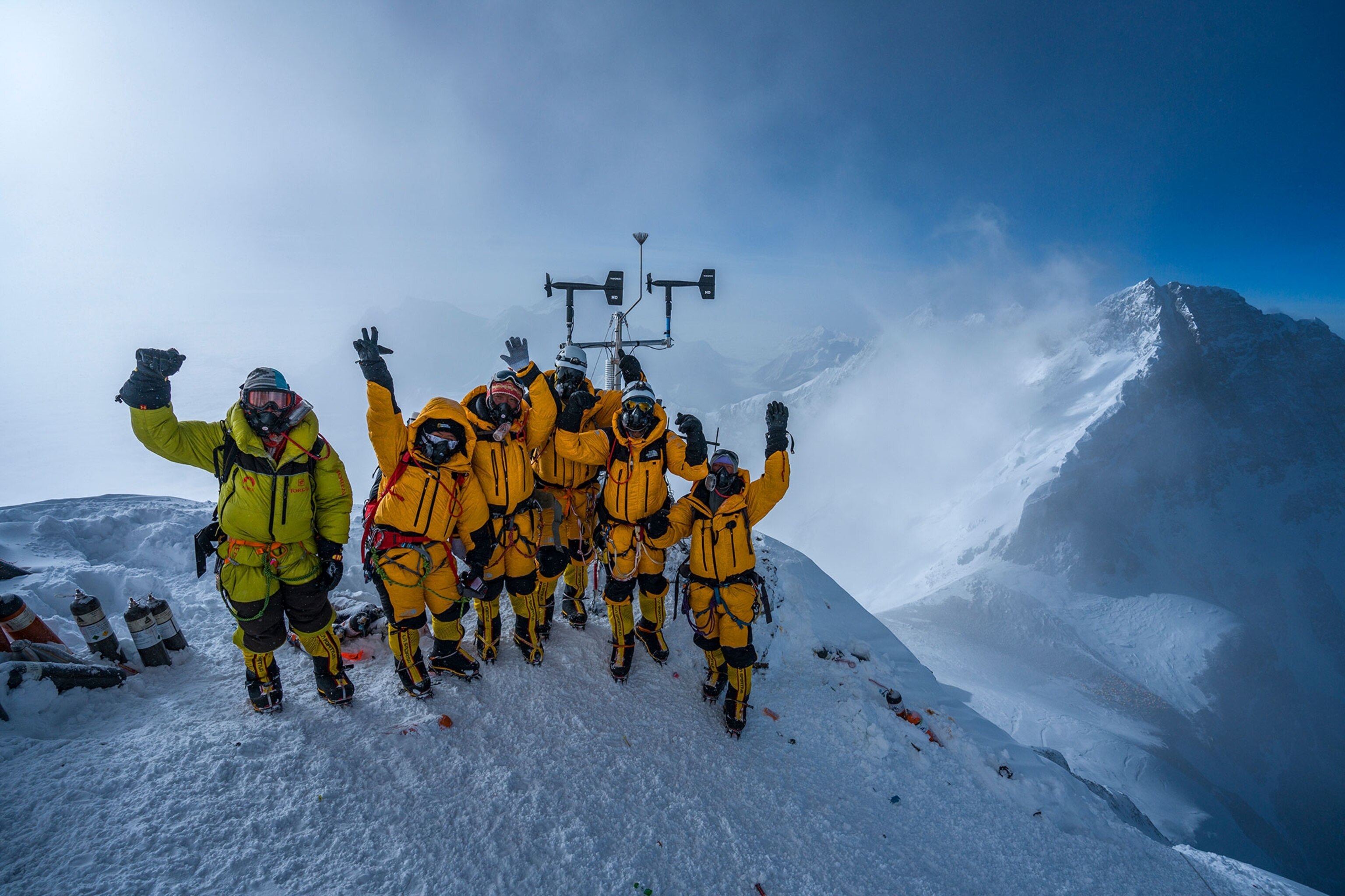 World's Highest Weather Station Installed on Mount Everest