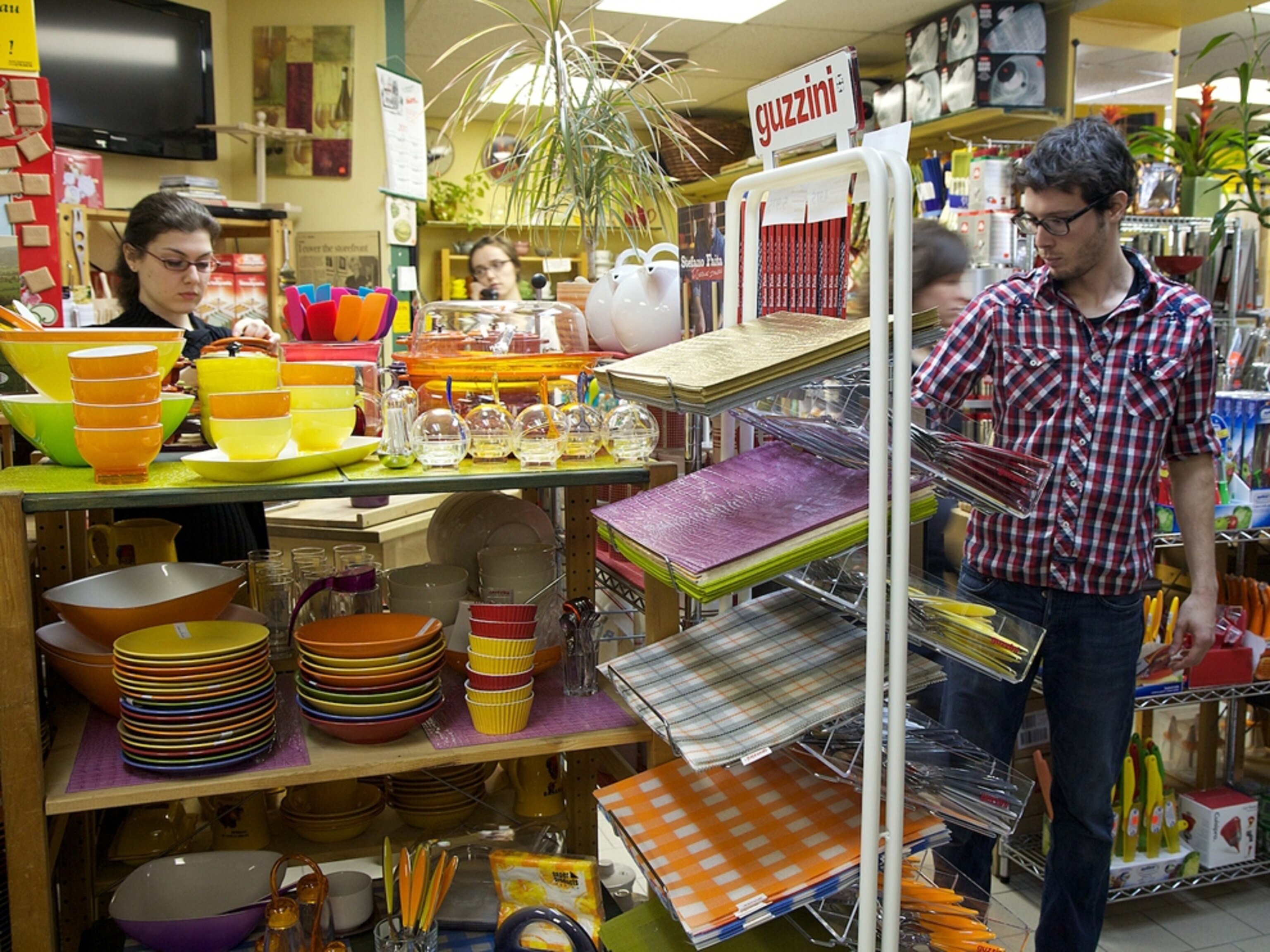 Quincaillerie Dante shop in Little Italy