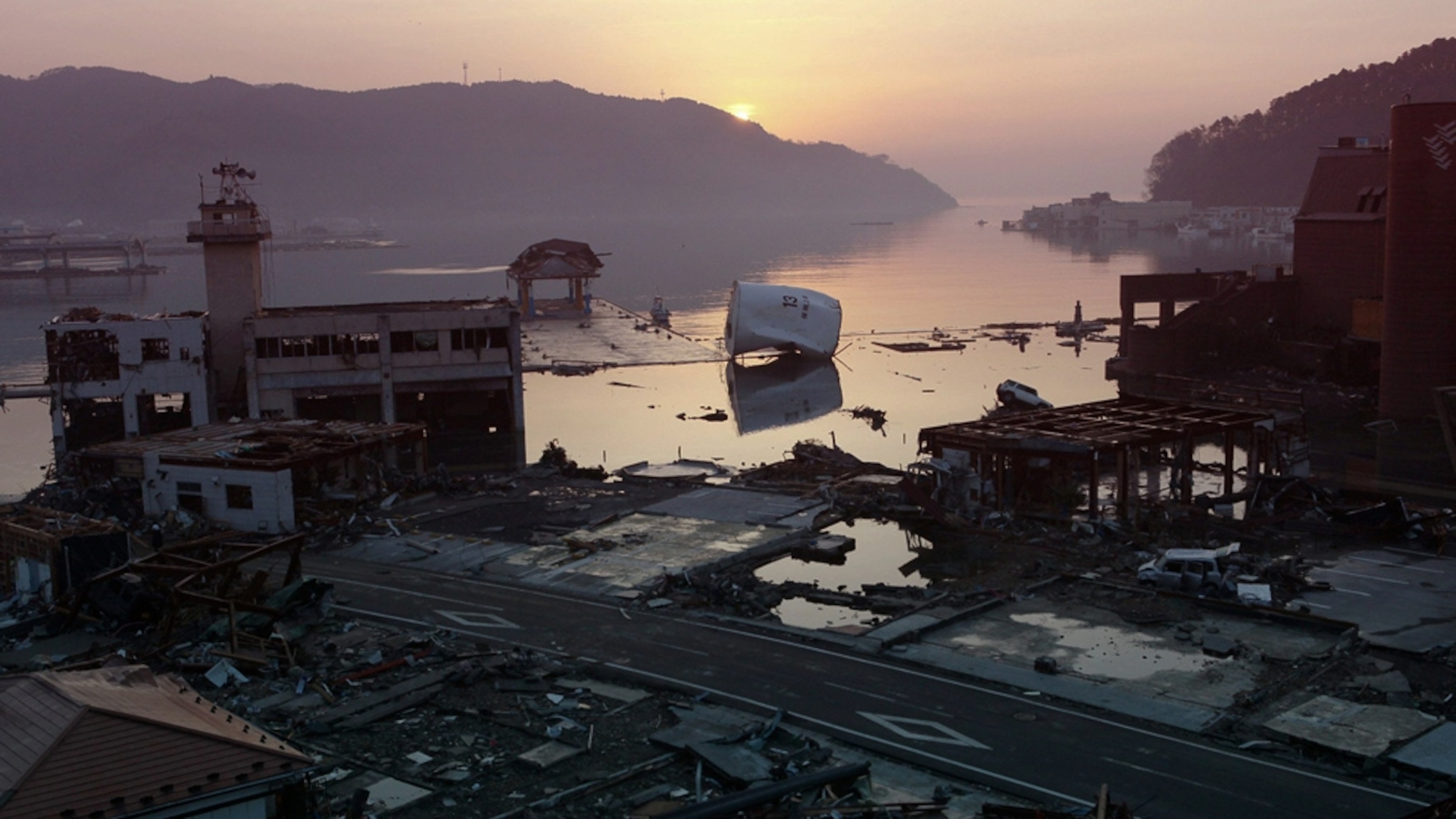 33333_16x9.jpg?w=1200